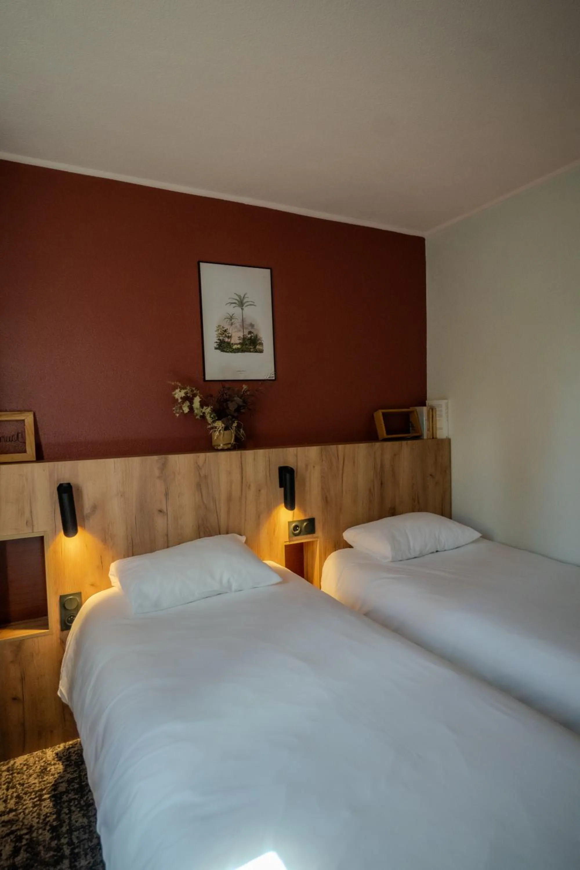 Bed in Greet Hôtel Castres Saix