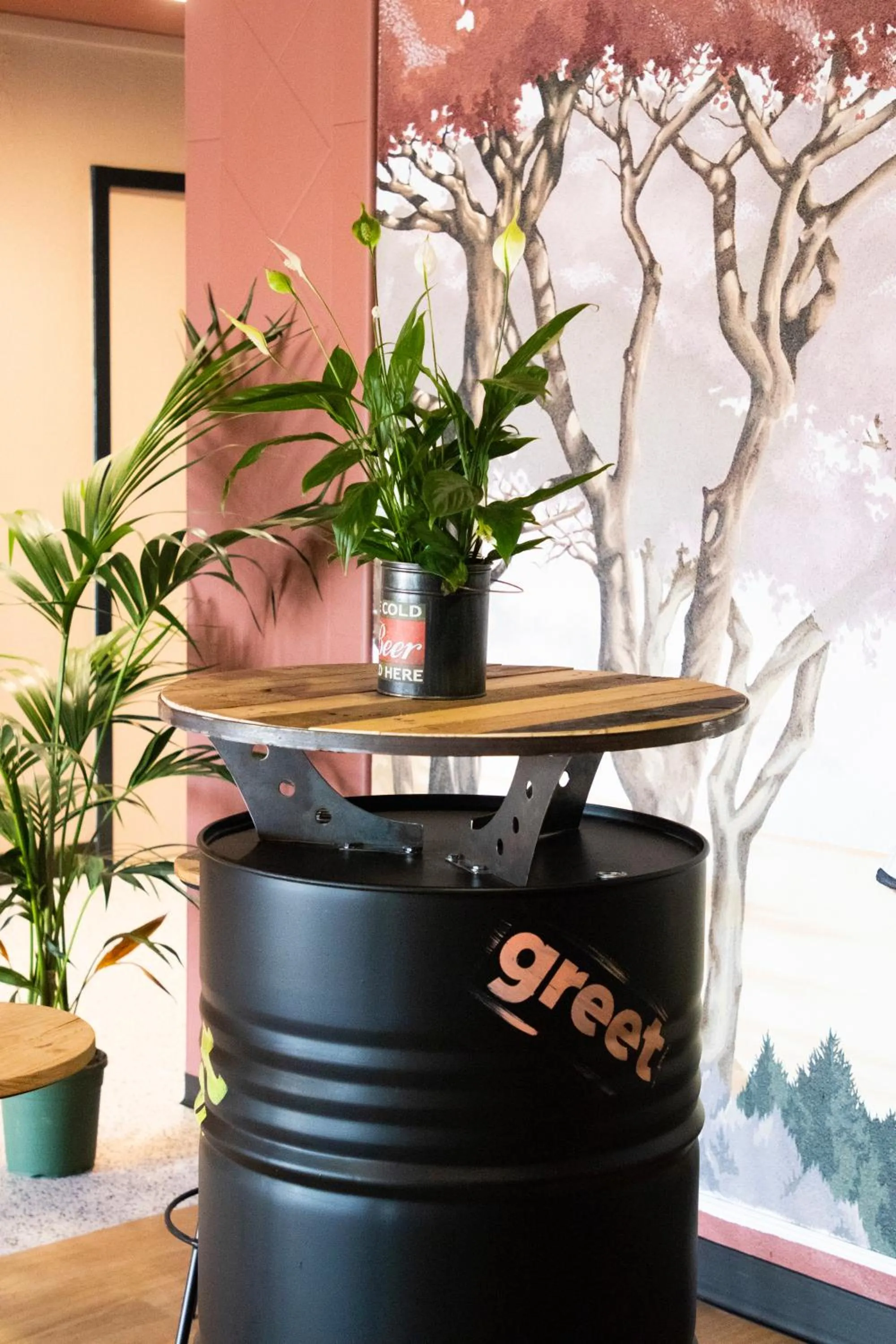 Lobby or reception in Greet Hôtel Castres Saix