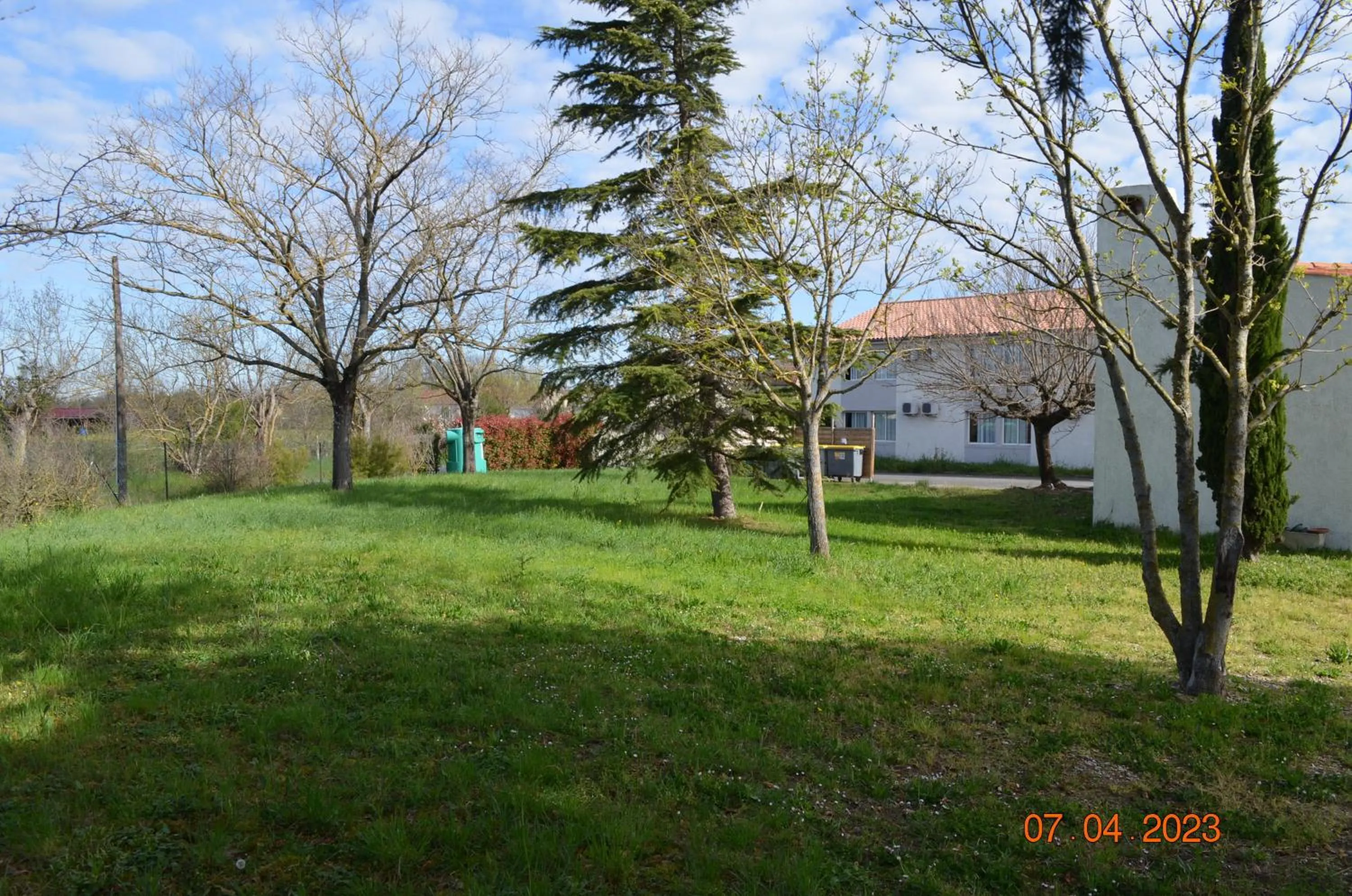 Garden in Greet Hôtel Castres Saix