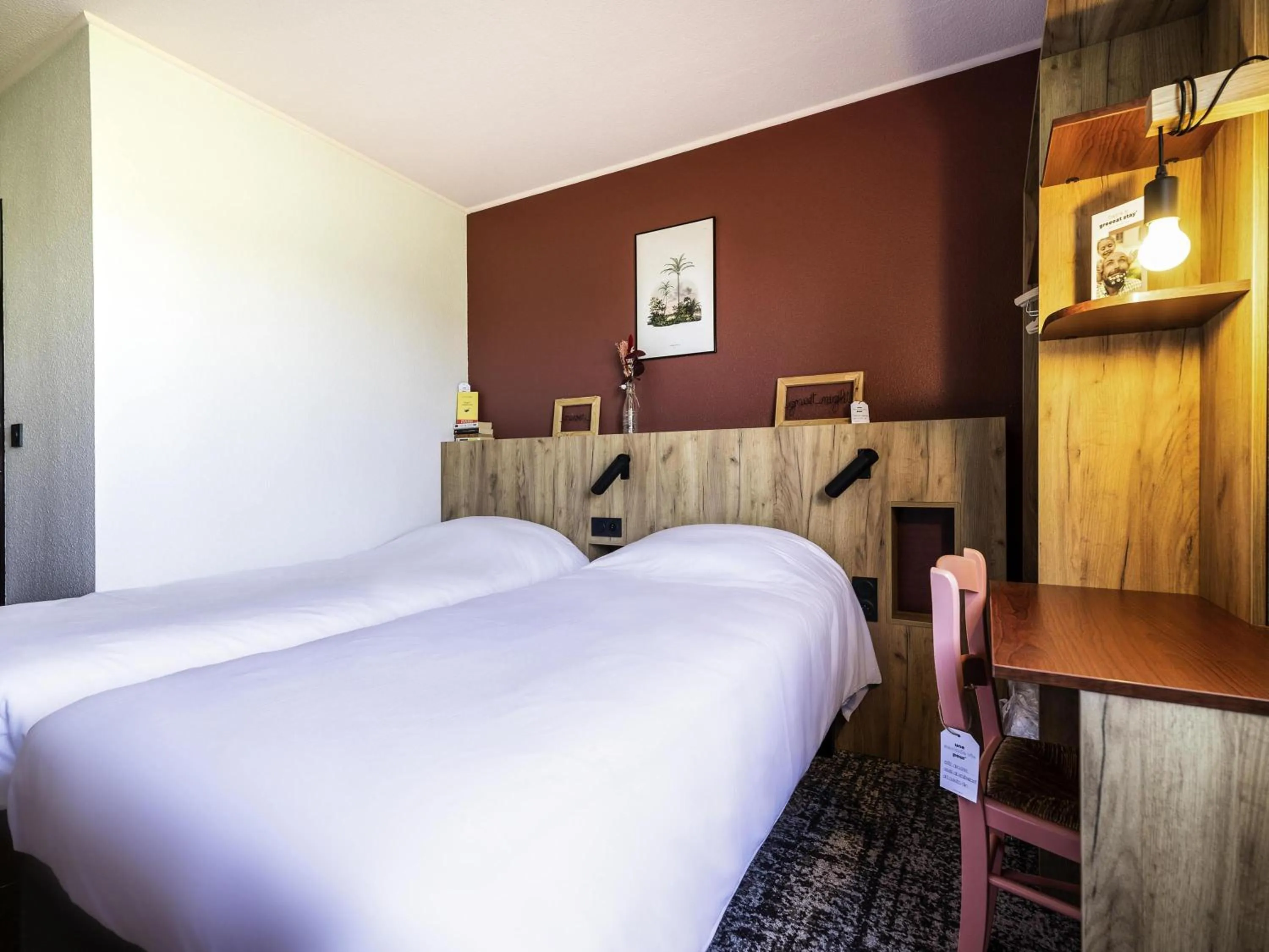 Standard Twin Room in Greet Hôtel Castres Saix