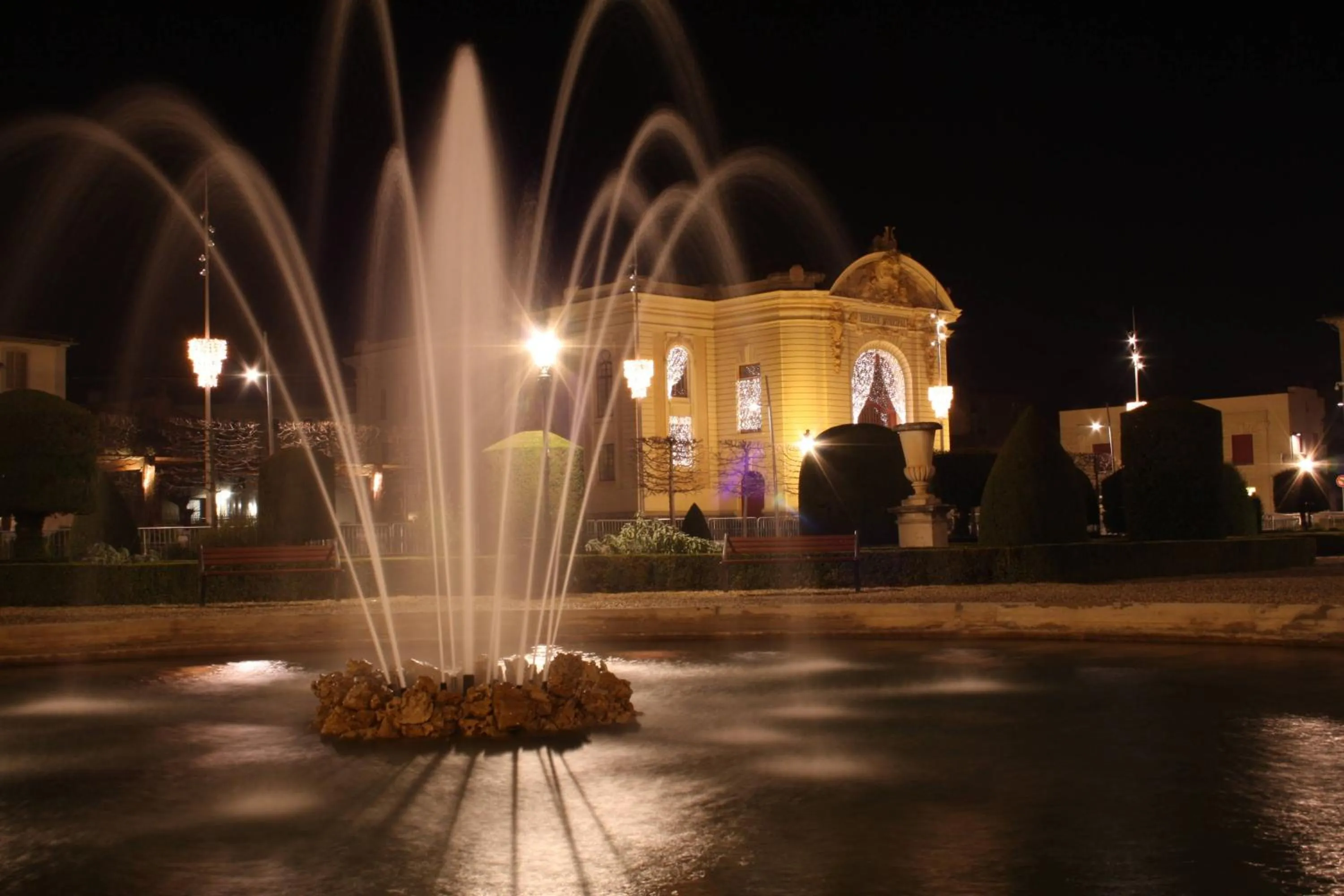 Nearby landmark in Greet Hôtel Castres Saix
