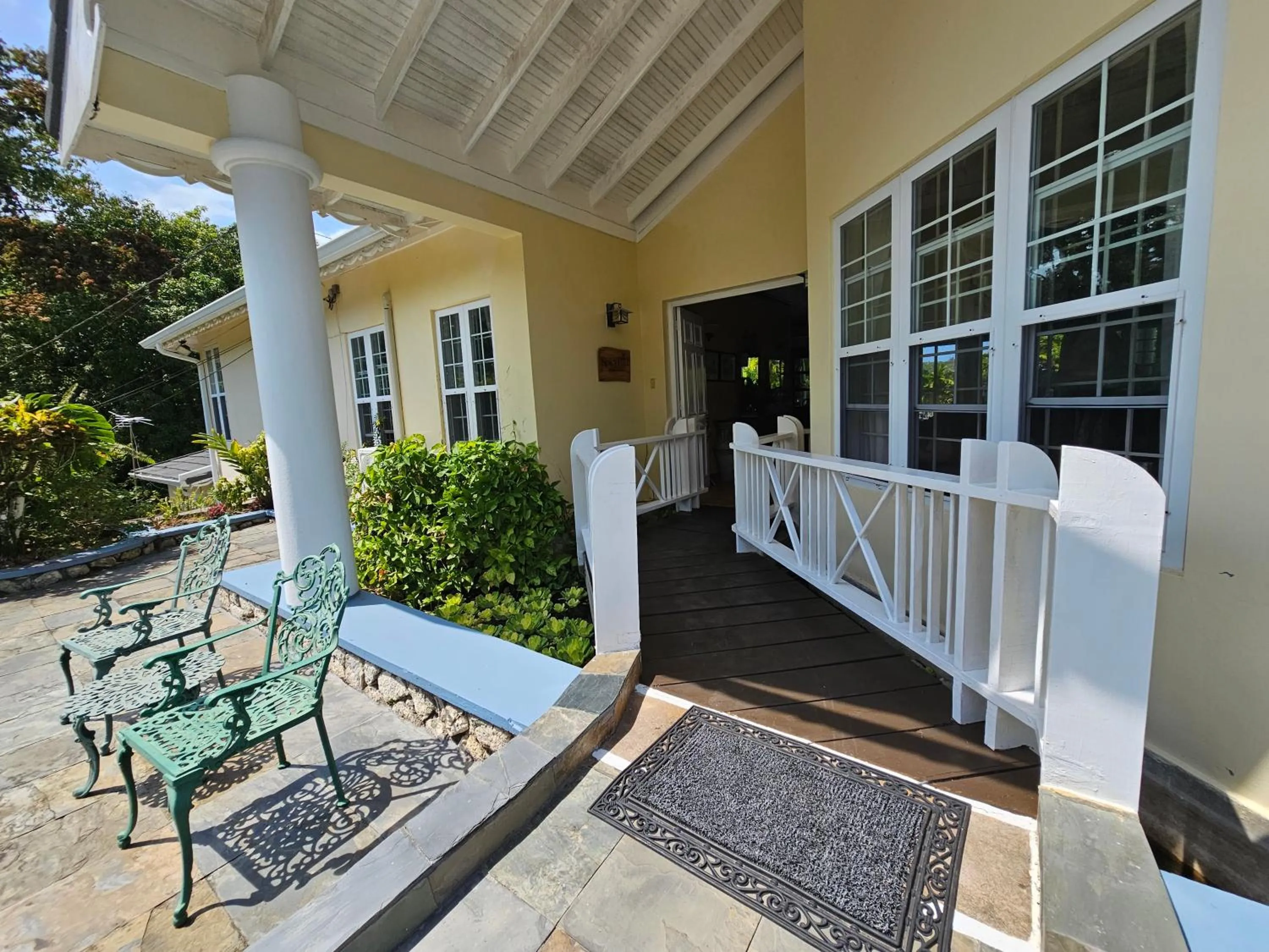 Facade/entrance in Spicy Hill Villa