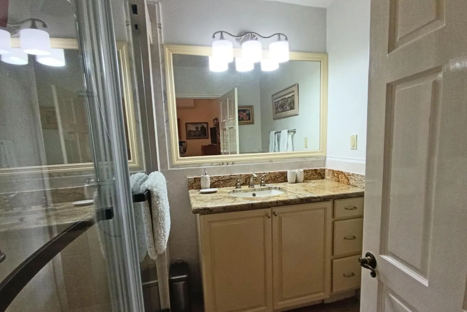 Bathroom in Spicy Hill Villa