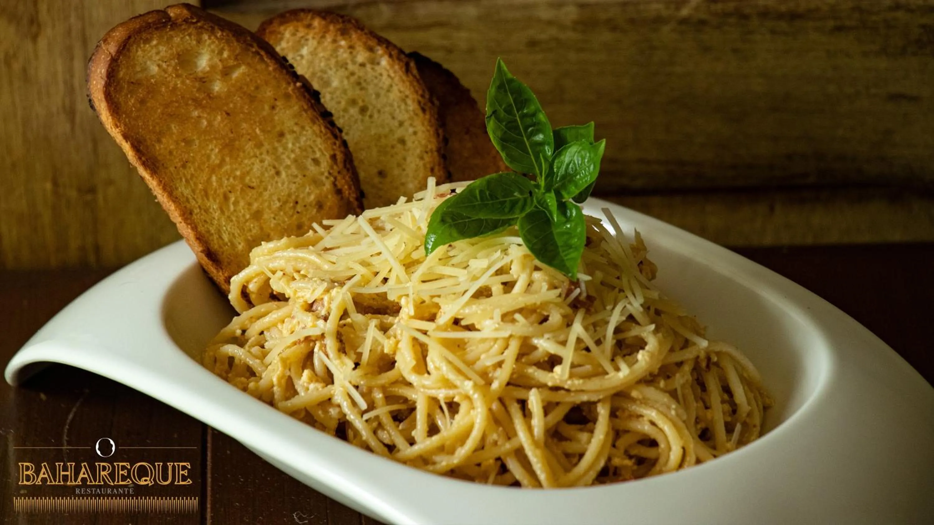 Restaurant/places to eat in Poza Clara Sanctuary