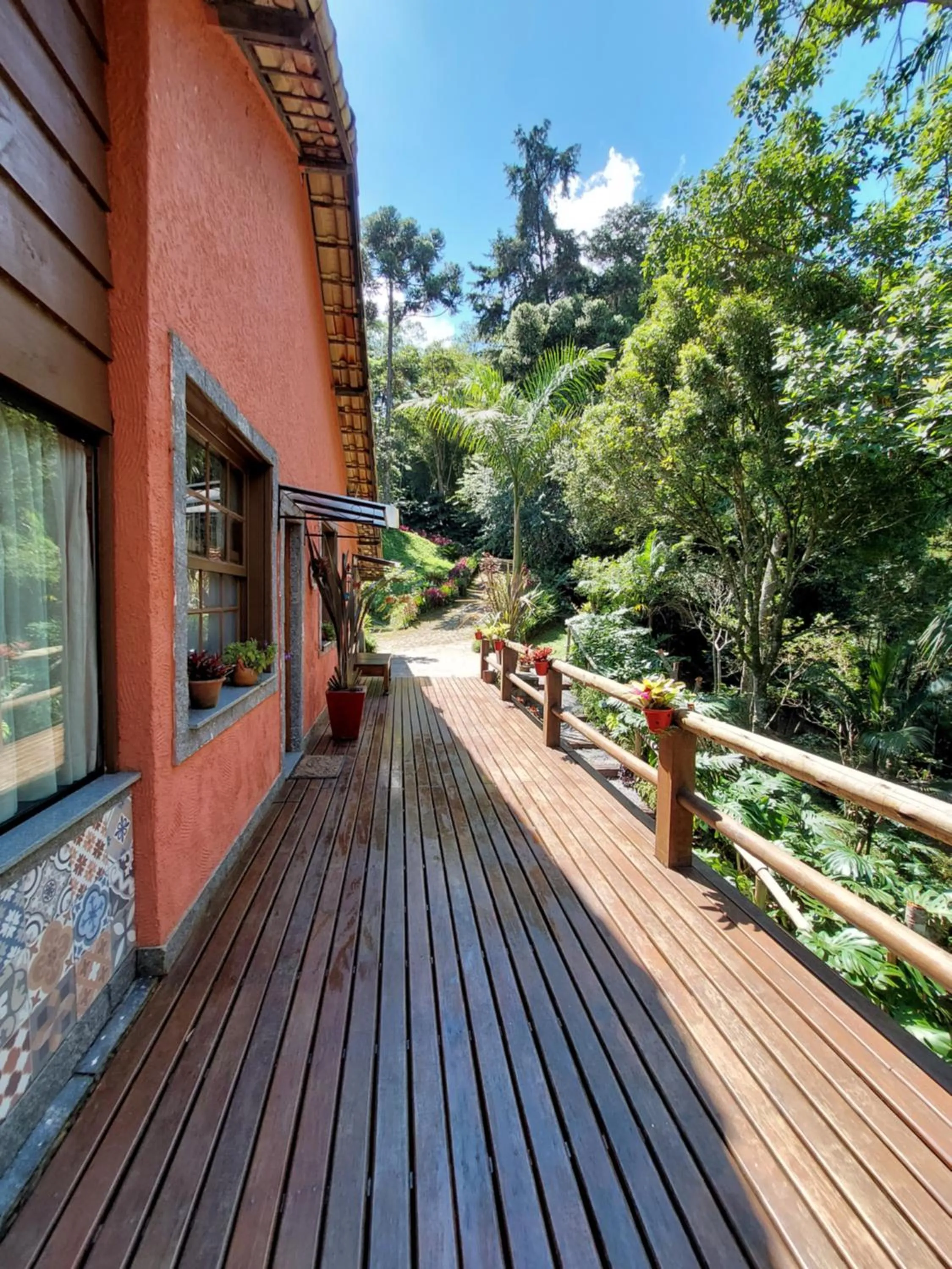 Facade/entrance in Casa no Céu