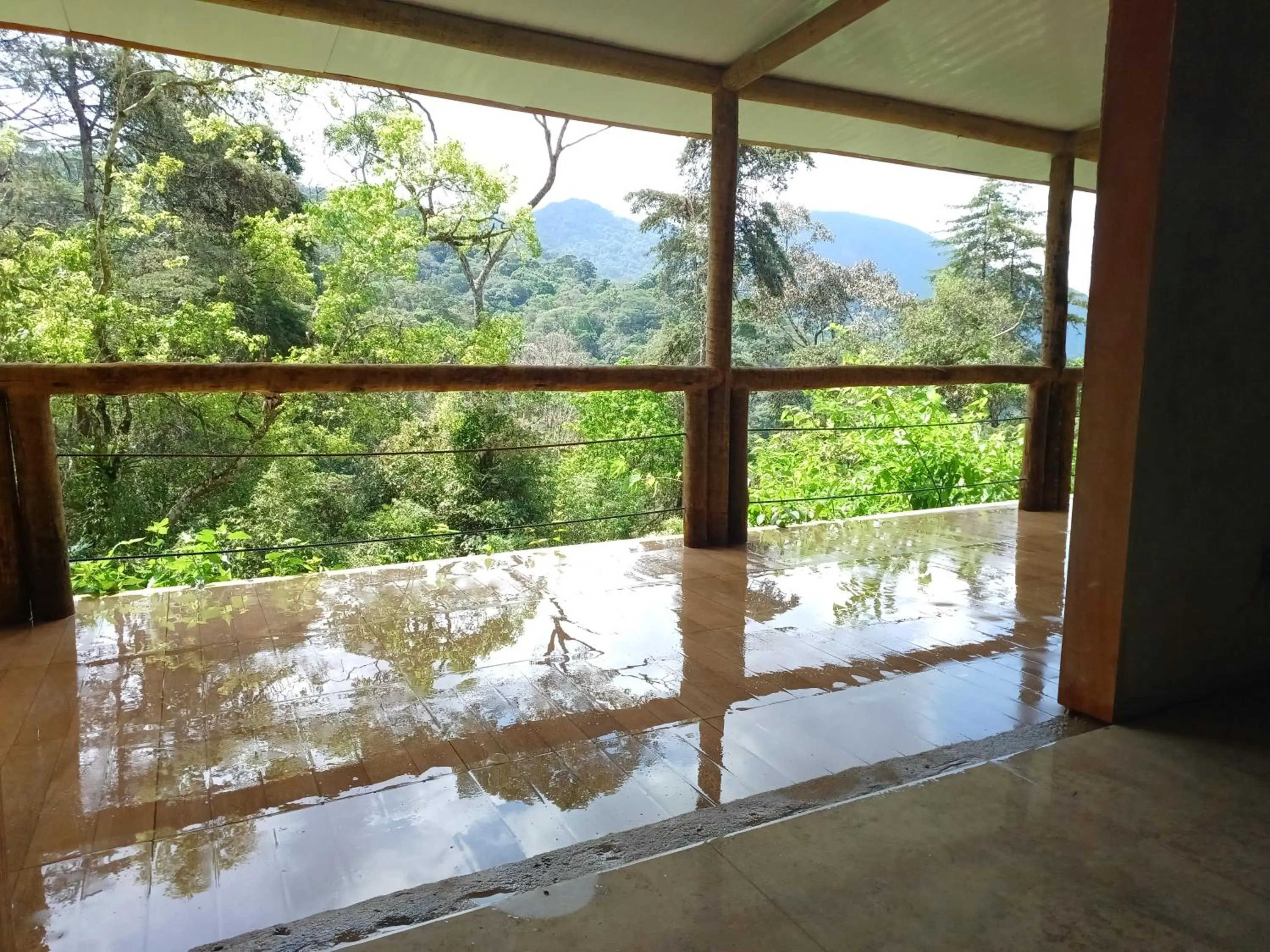 Property building in Casa no Céu