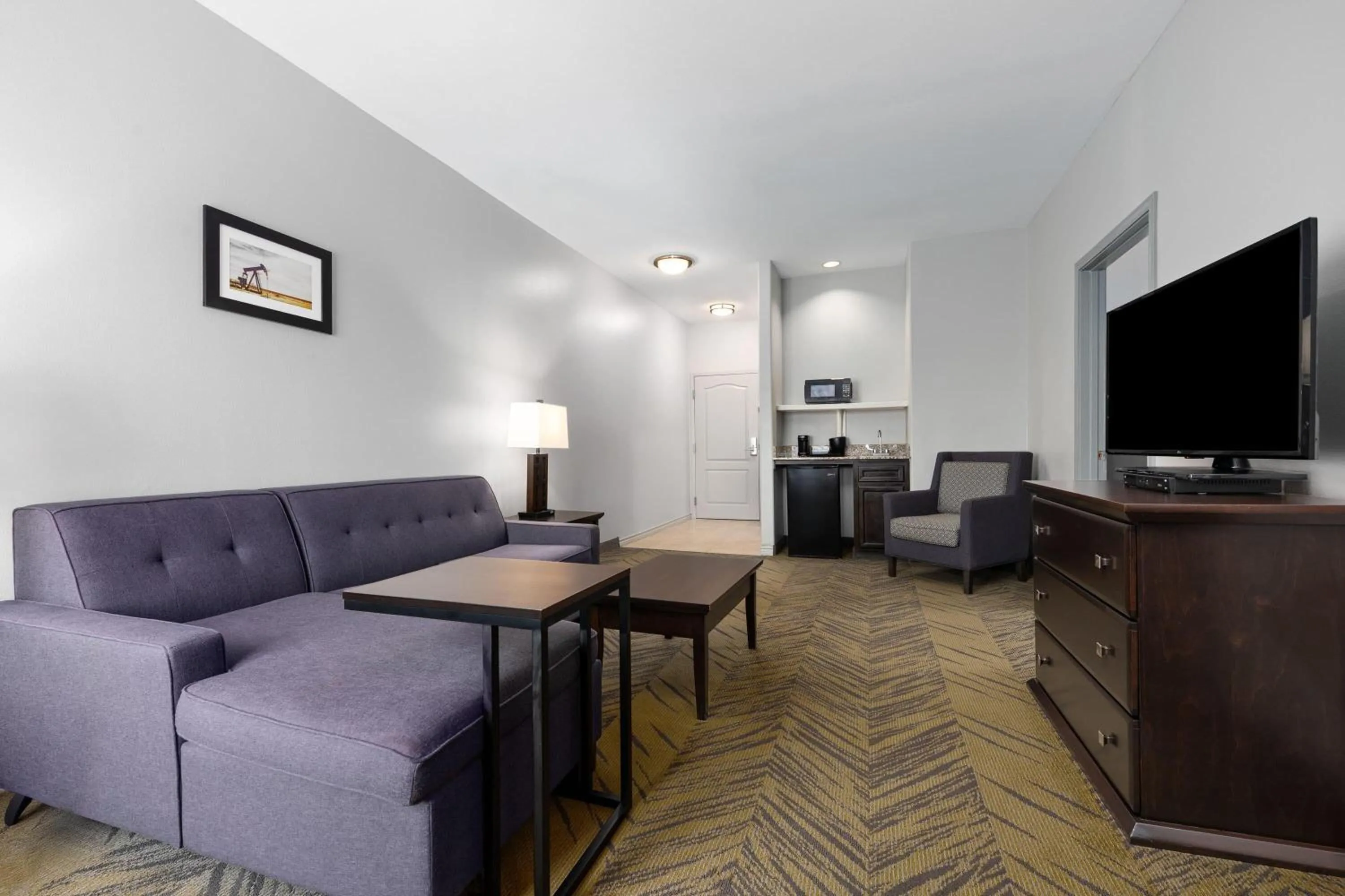 Photo of the whole room in La Quinta by Wyndham Brookshire West Katy