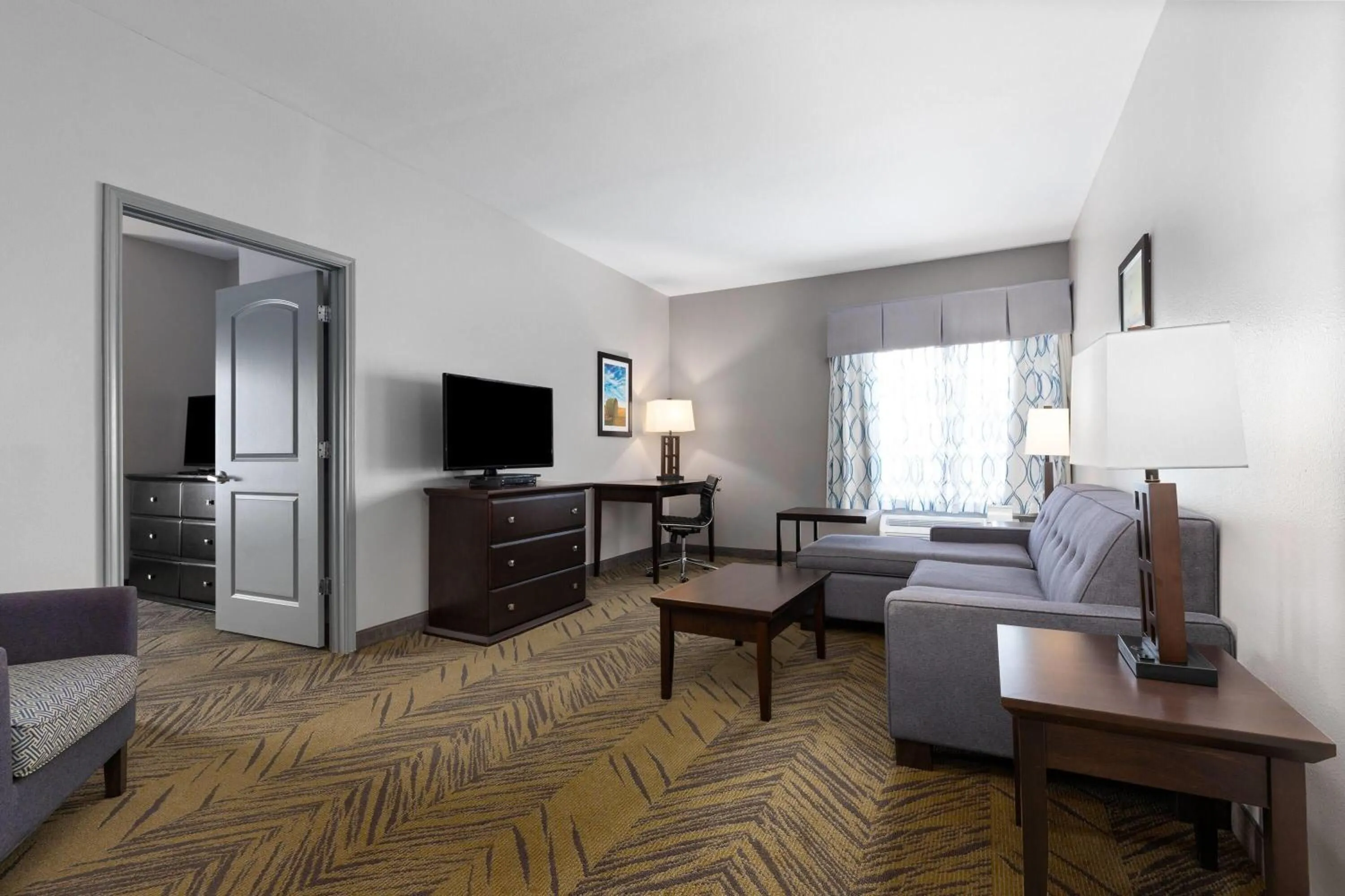 Photo of the whole room, Bed in La Quinta by Wyndham Brookshire West Katy