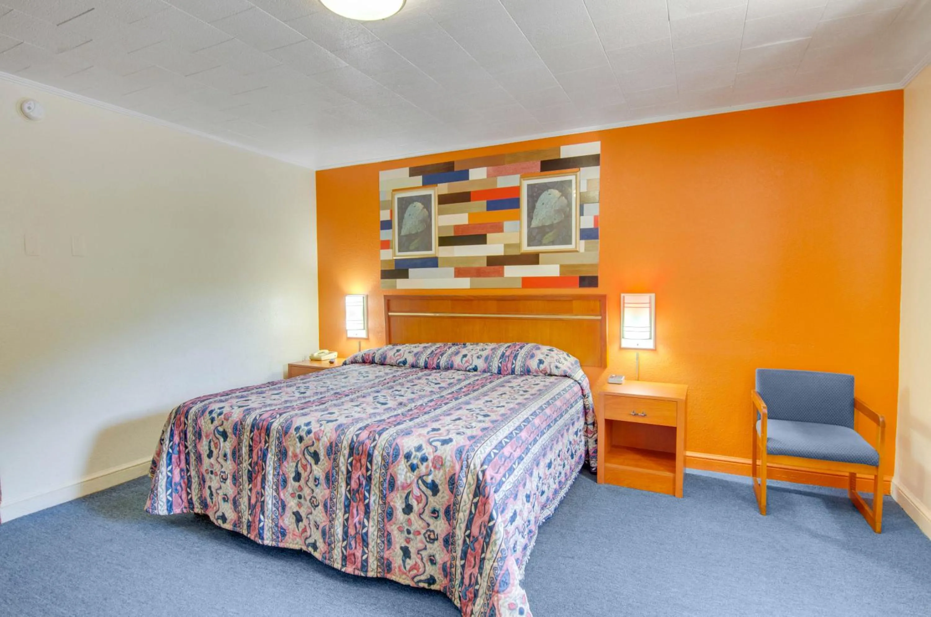 Bed in Scottish Inns Collinsville - Martinsville