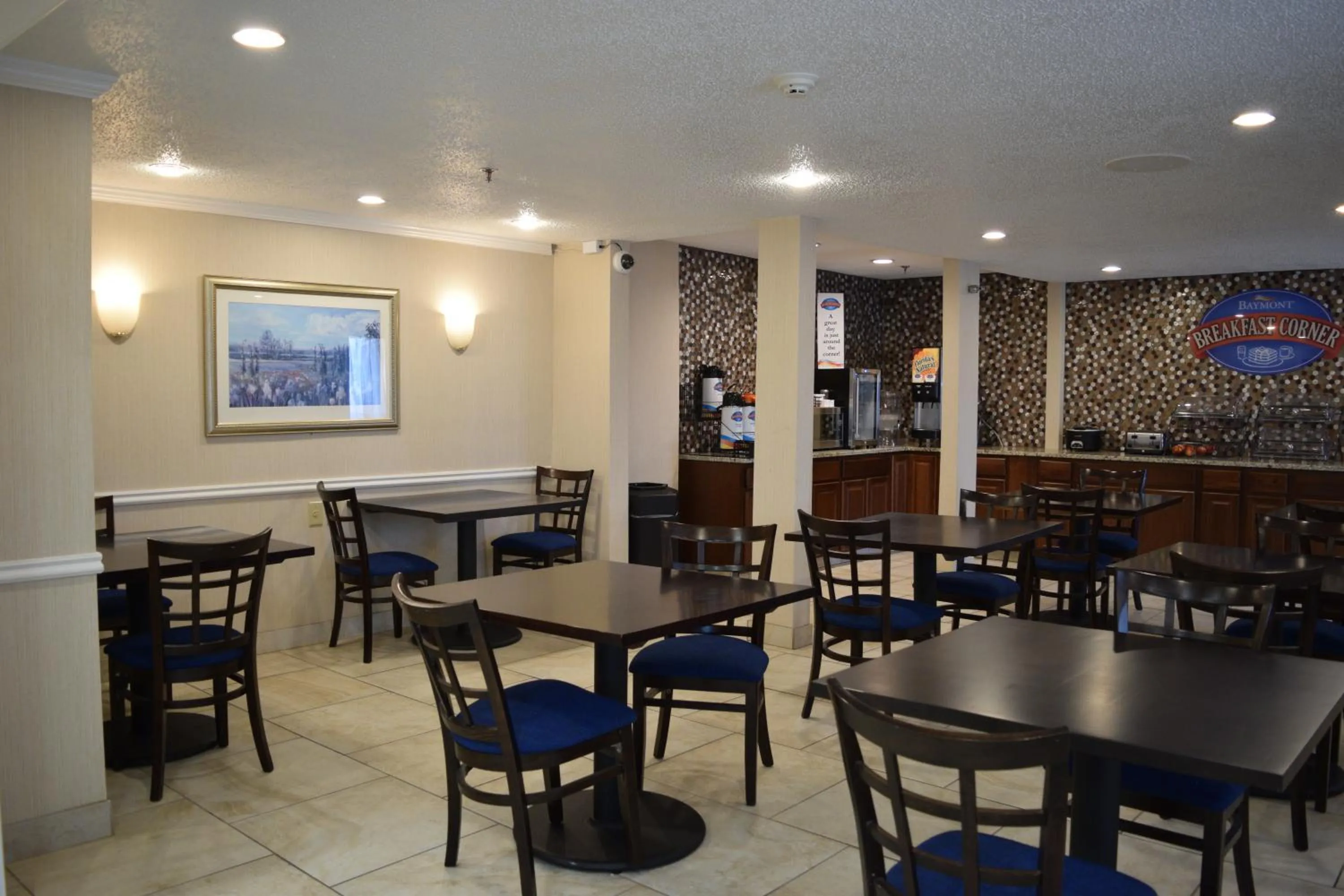Continental breakfast in Baymont by Wyndham Texarkana
