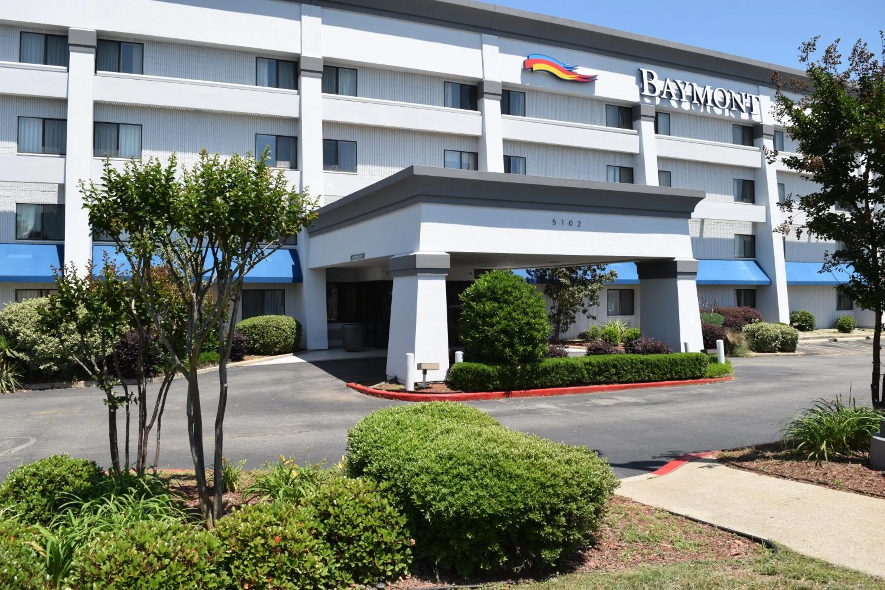 Facade/entrance in Baymont by Wyndham Texarkana