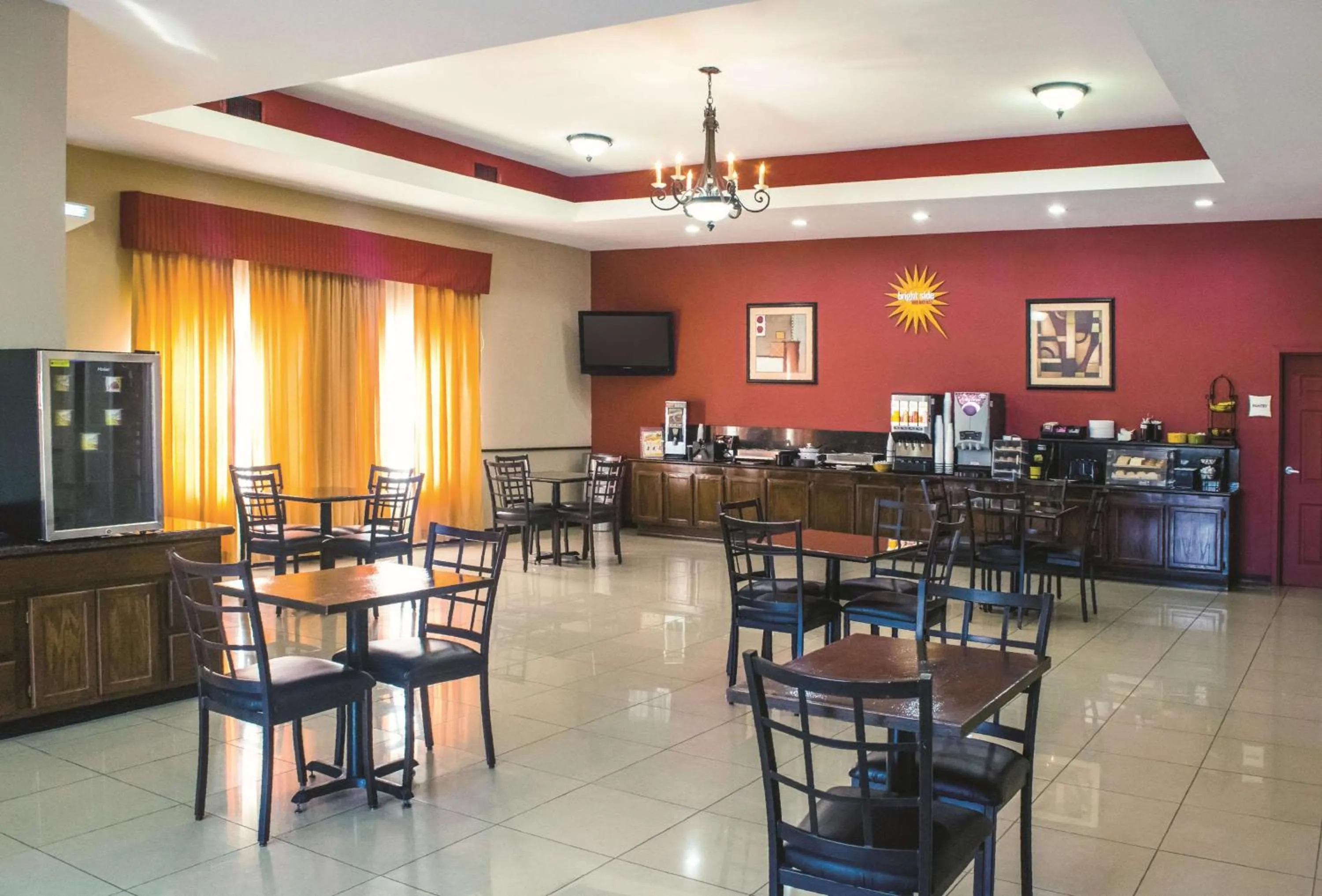 Restaurant/places to eat in La Quinta by Wyndham Alice