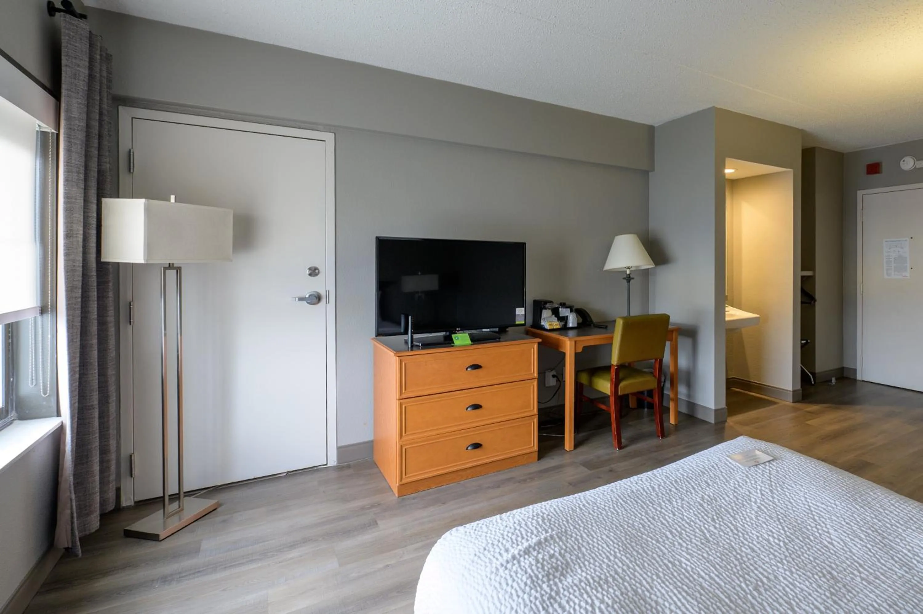 Bed in La Quinta by Wyndham New Haven