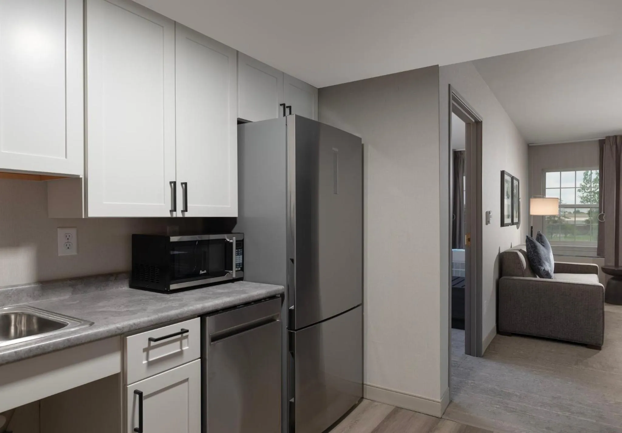 Photo of the whole room in La Quinta by Wyndham St. Albans