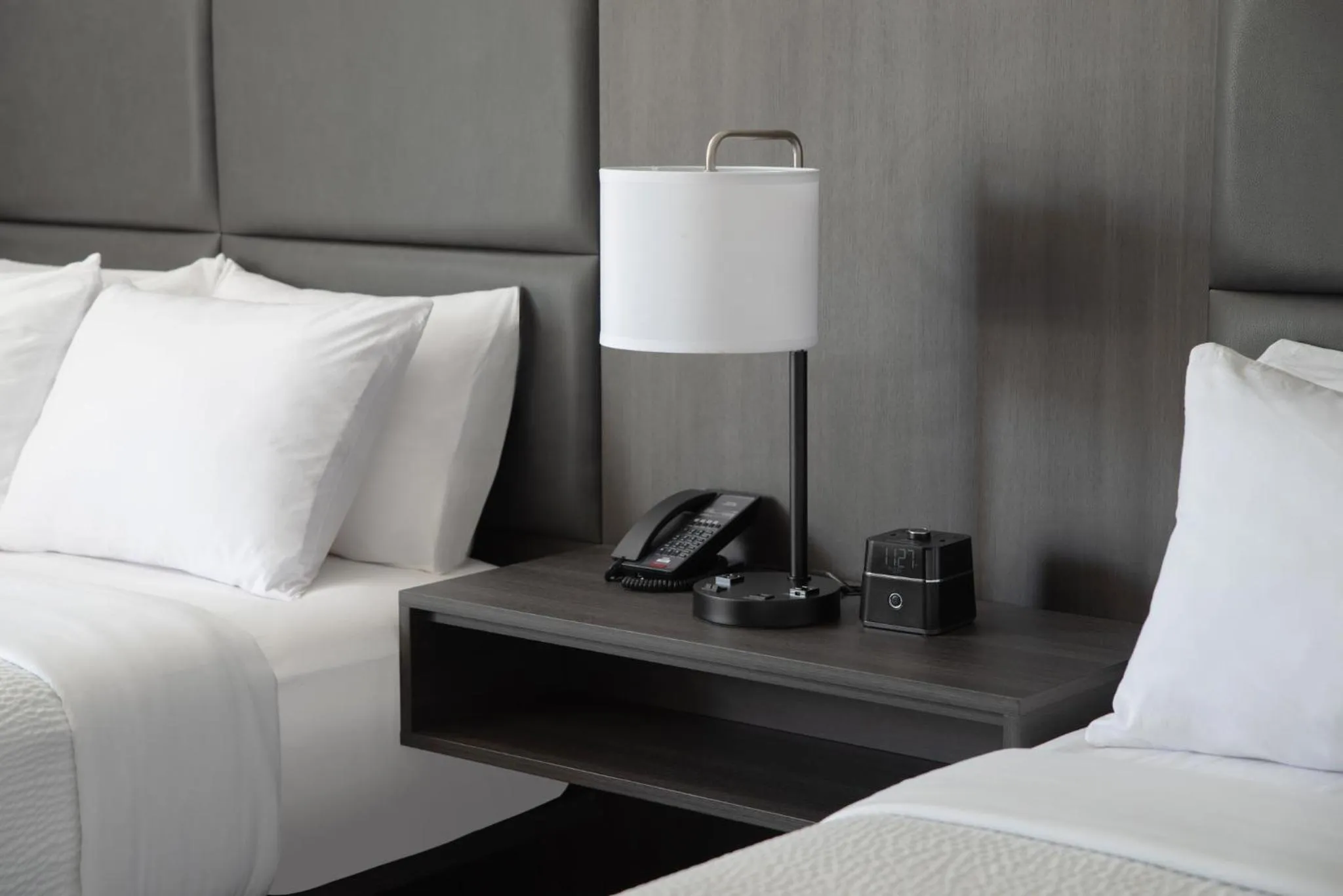 Photo of the whole room, Bed in La Quinta by Wyndham St. Albans