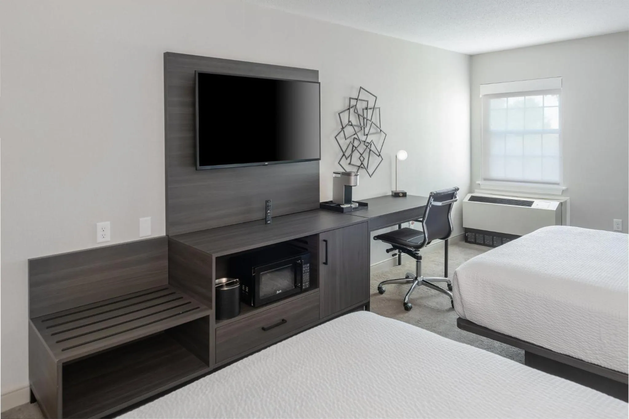 Bedroom, Bed in La Quinta by Wyndham St. Albans