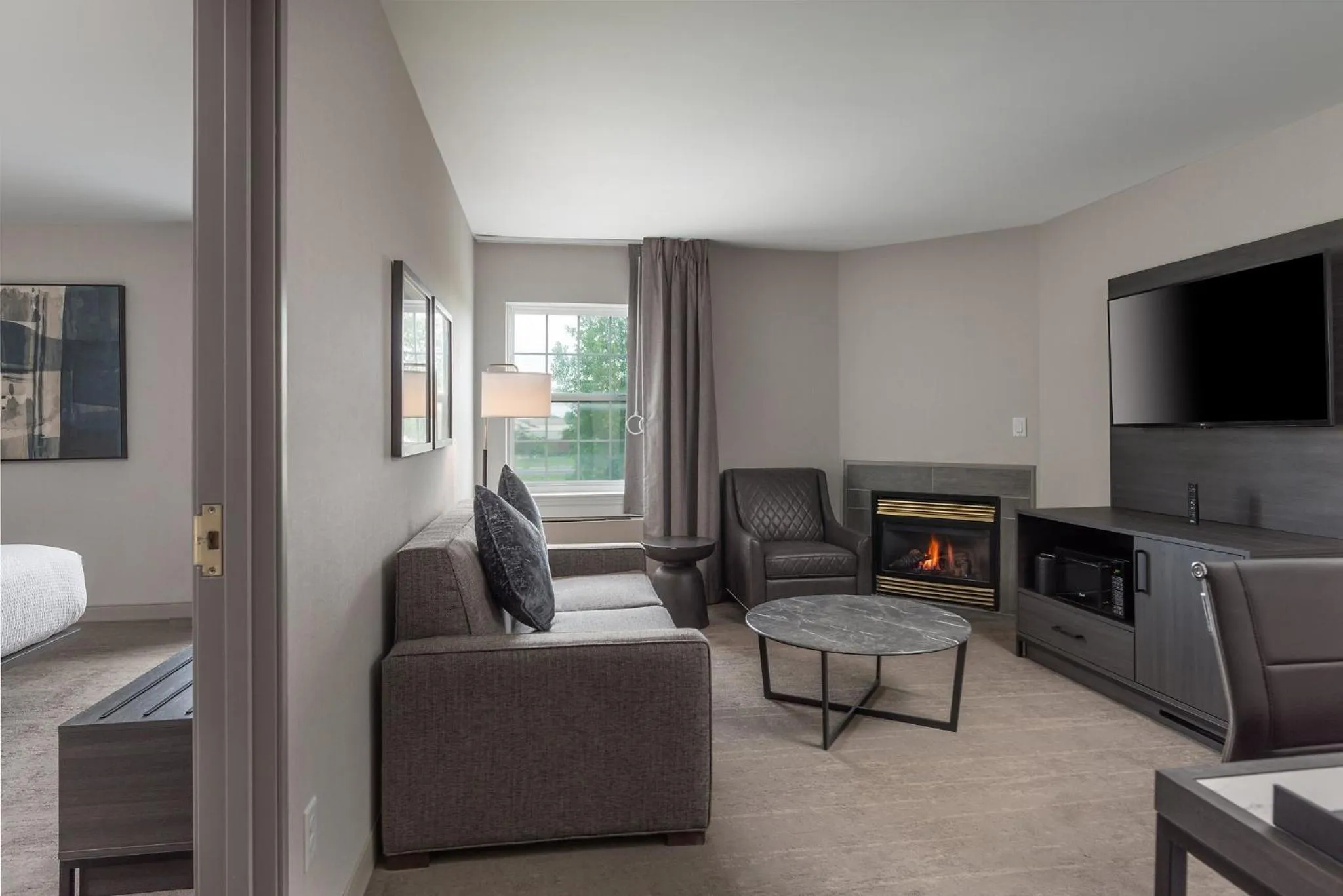 Photo of the whole room in La Quinta by Wyndham St. Albans