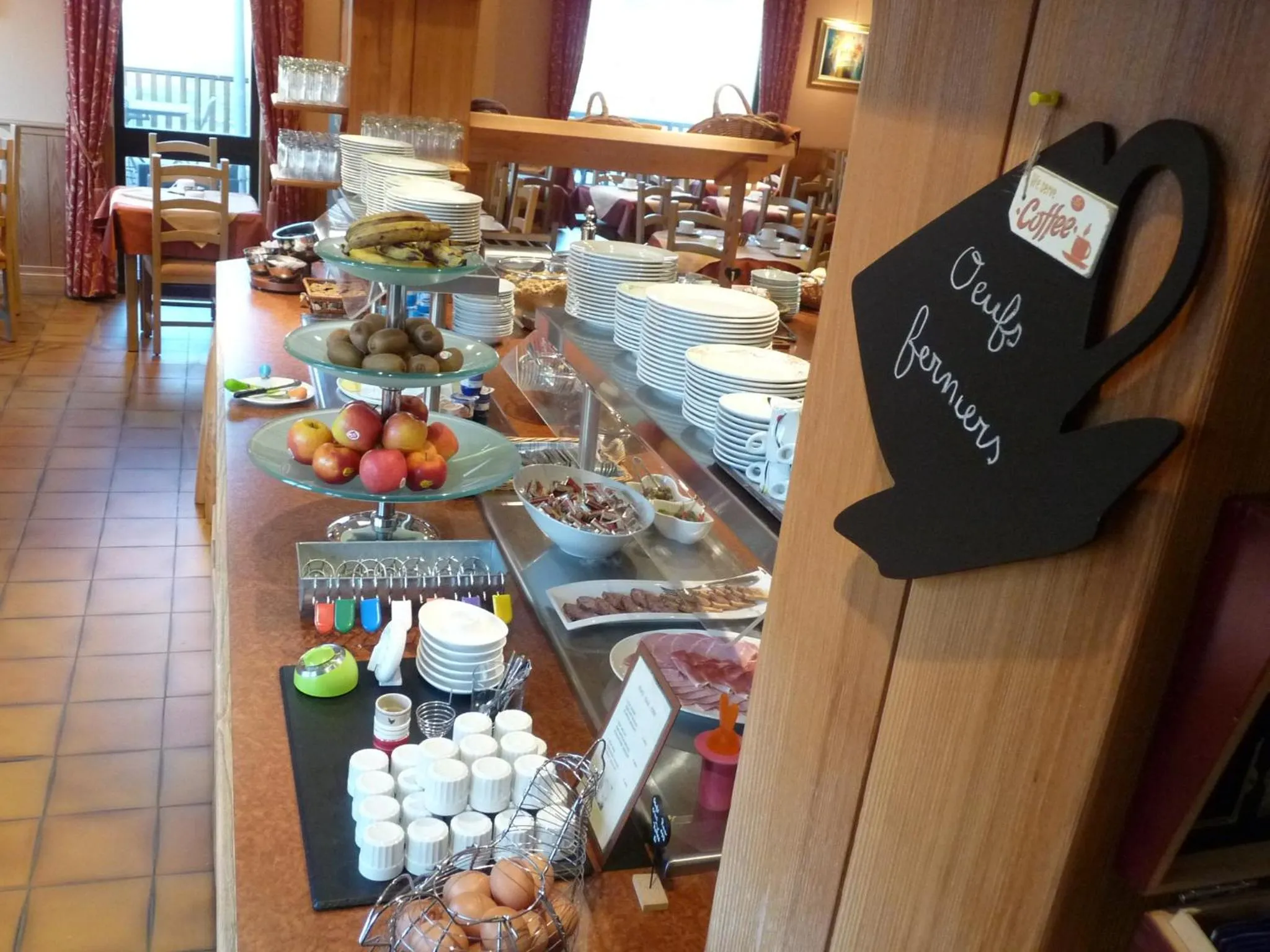 Buffet breakfast in Hôtel Le Riquewihr