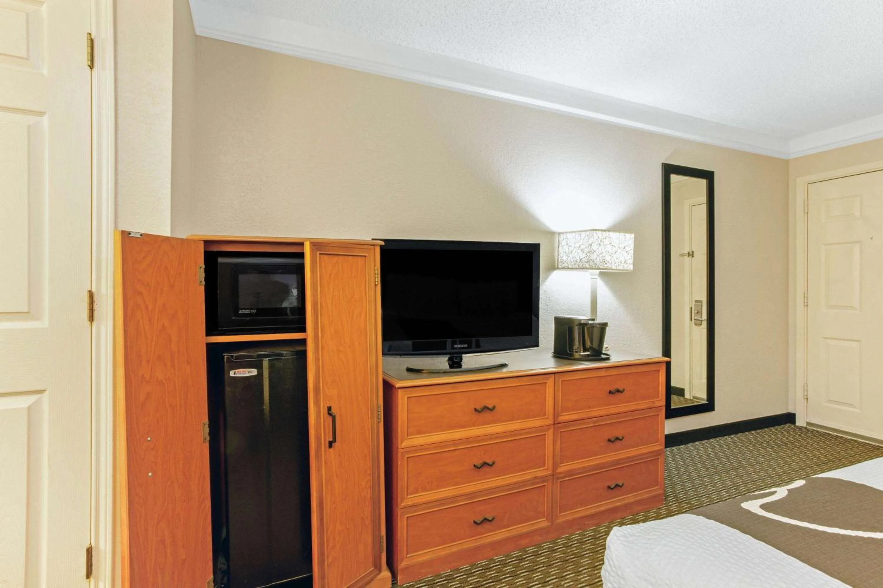 Photo of the whole room in La Quinta Inn by Wyndham and Conference Center San Angelo
