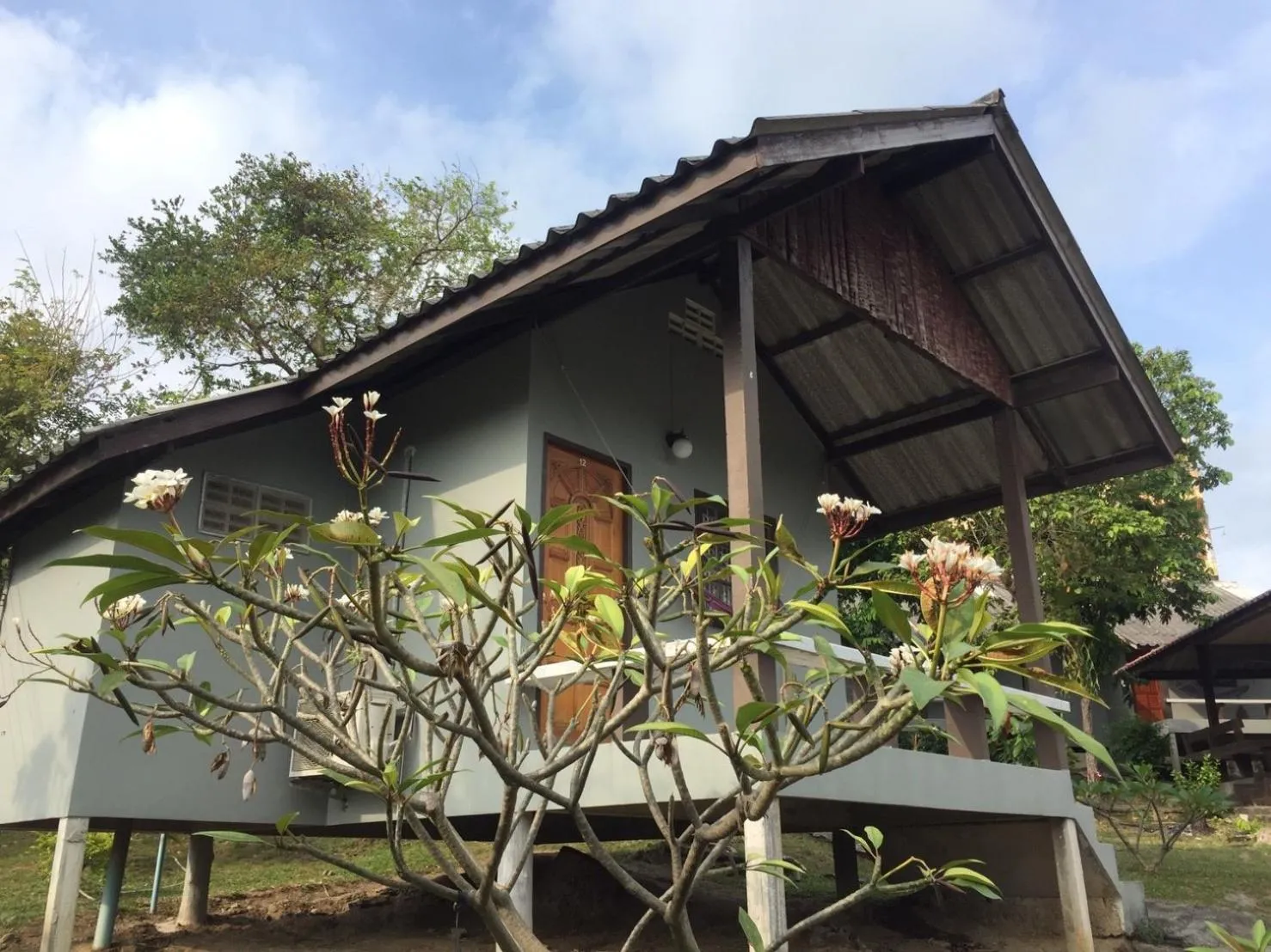 Balcony/Terrace in Phupha Bungalow Haad Rin