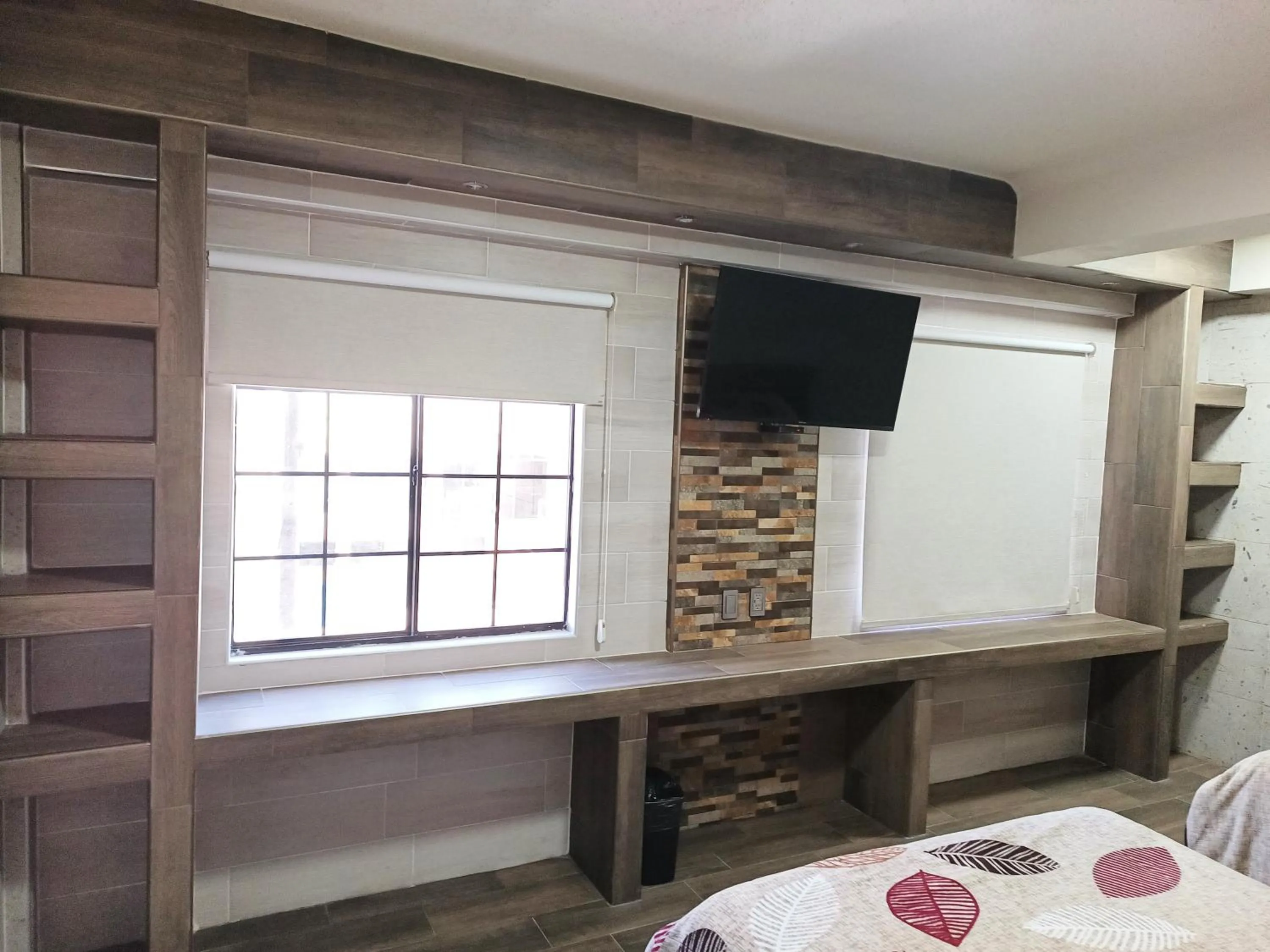 TV and multimedia, Bed in HOTEL BAEZA