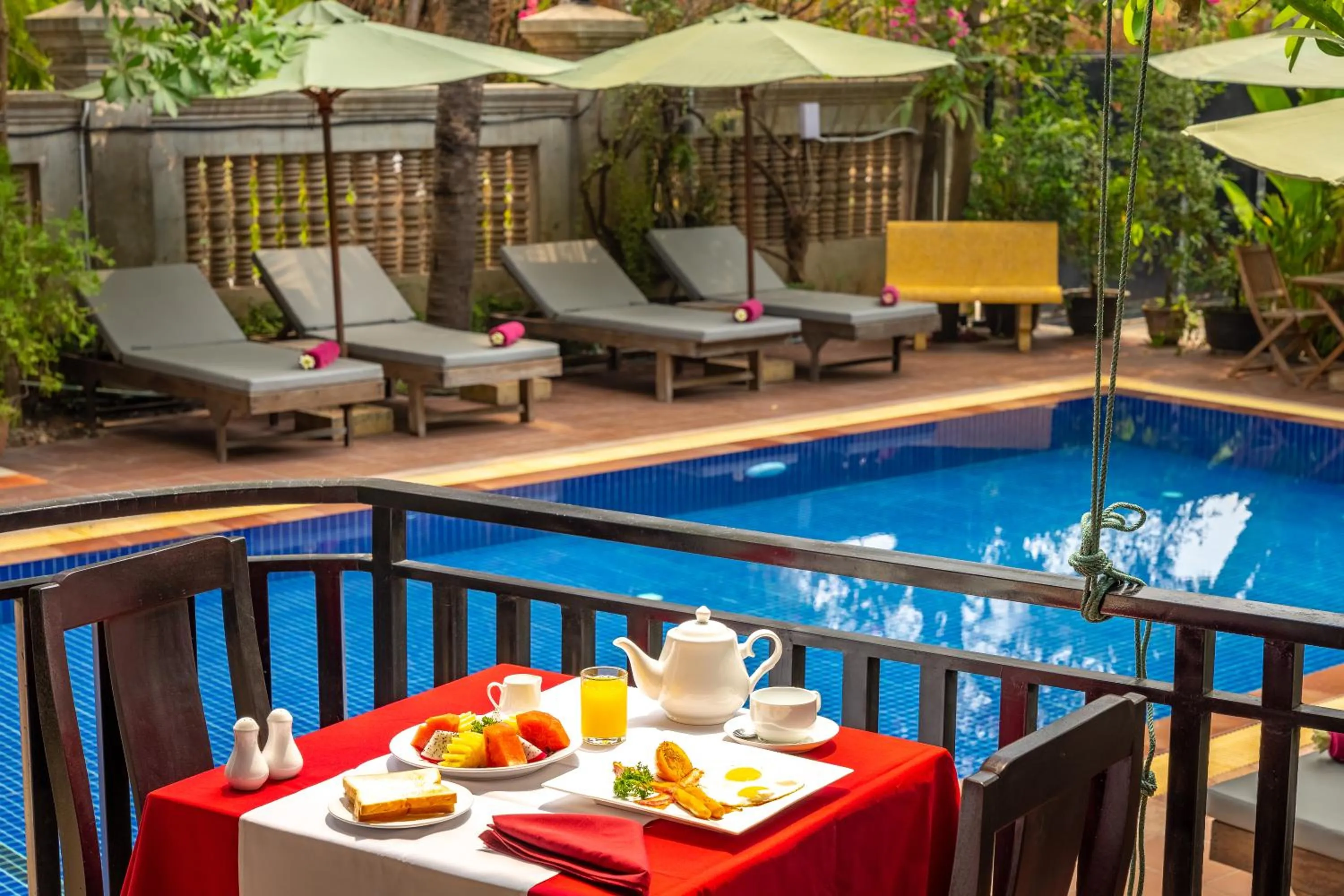 Restaurant/places to eat in Reveal Angkor Hotel