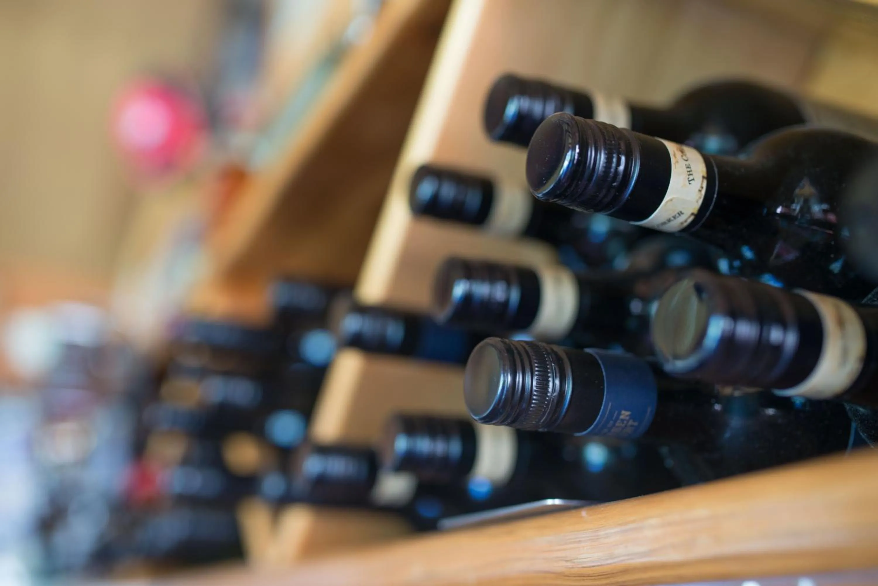 Alcoholic drinks in Allamar Motel