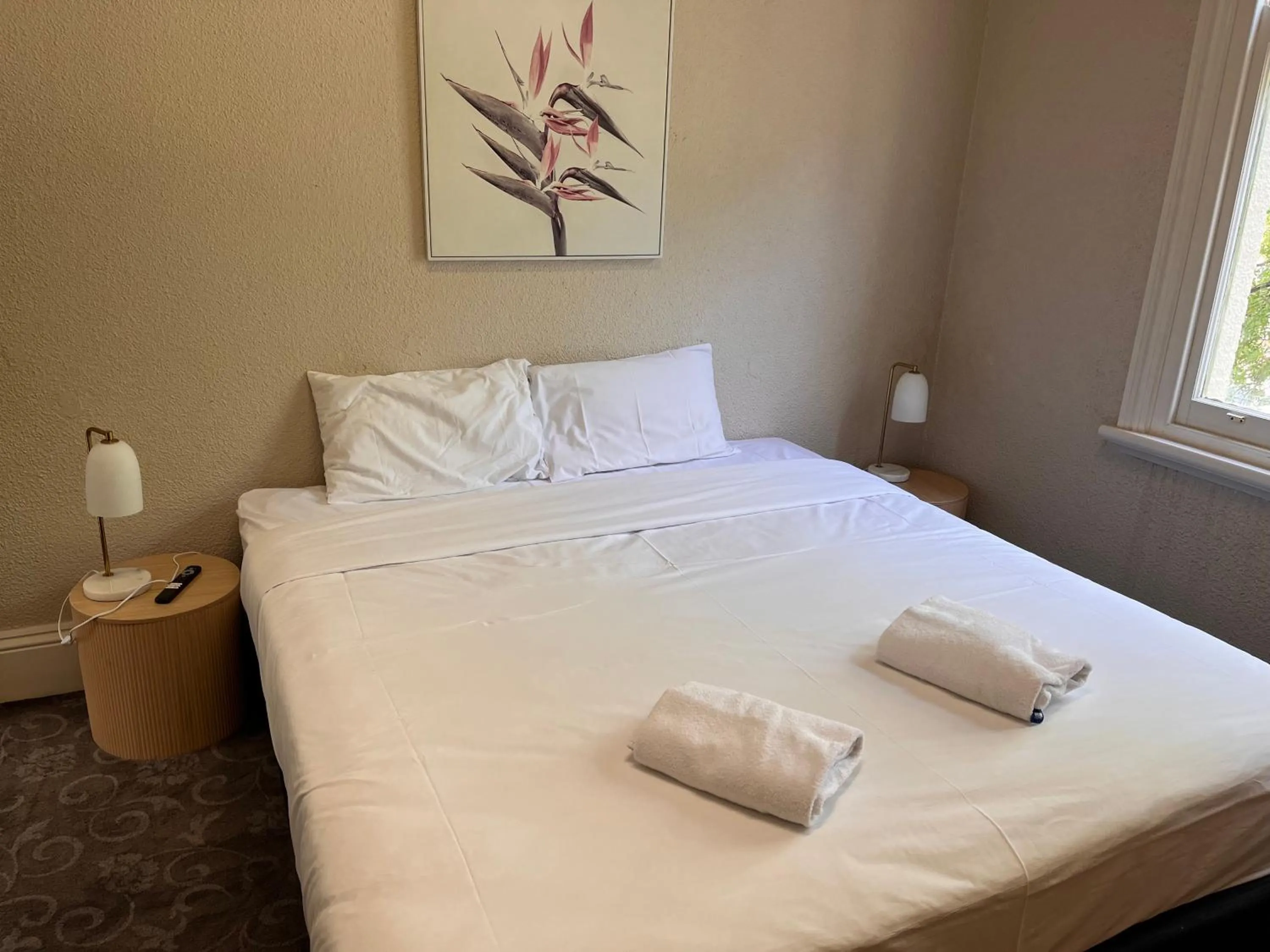 Bedroom, Bed in Prince of Wales Hotel