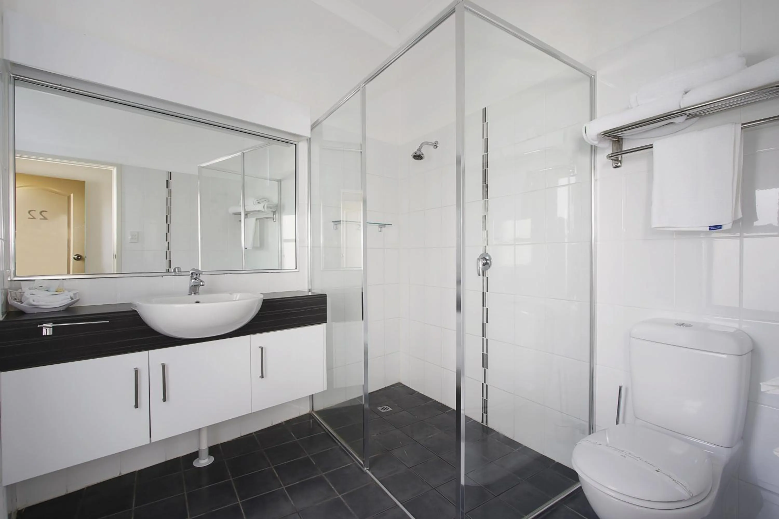 Bathroom in Prince of Wales Hotel