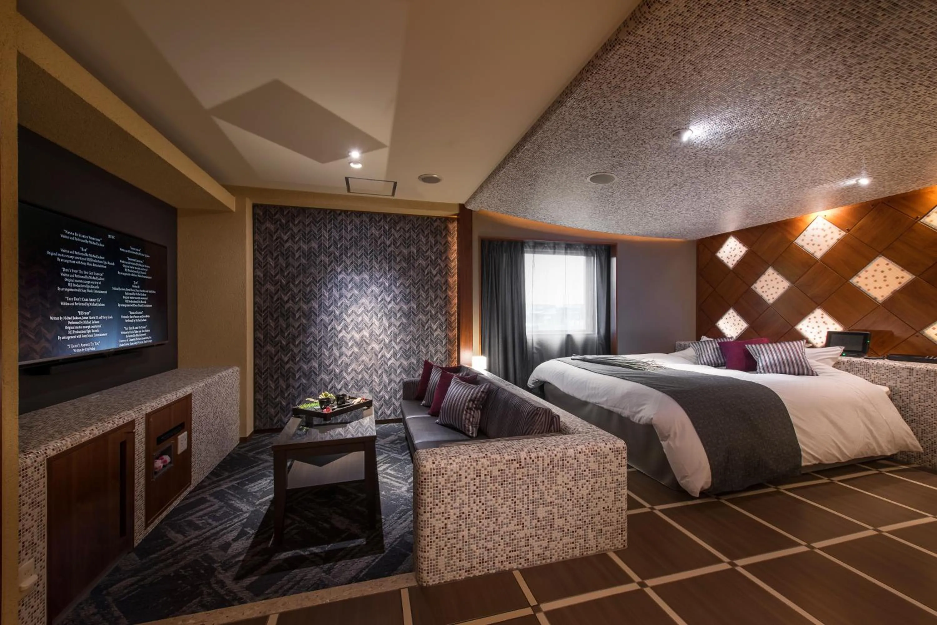 Bed in Hotel C. Chiba Shiroi