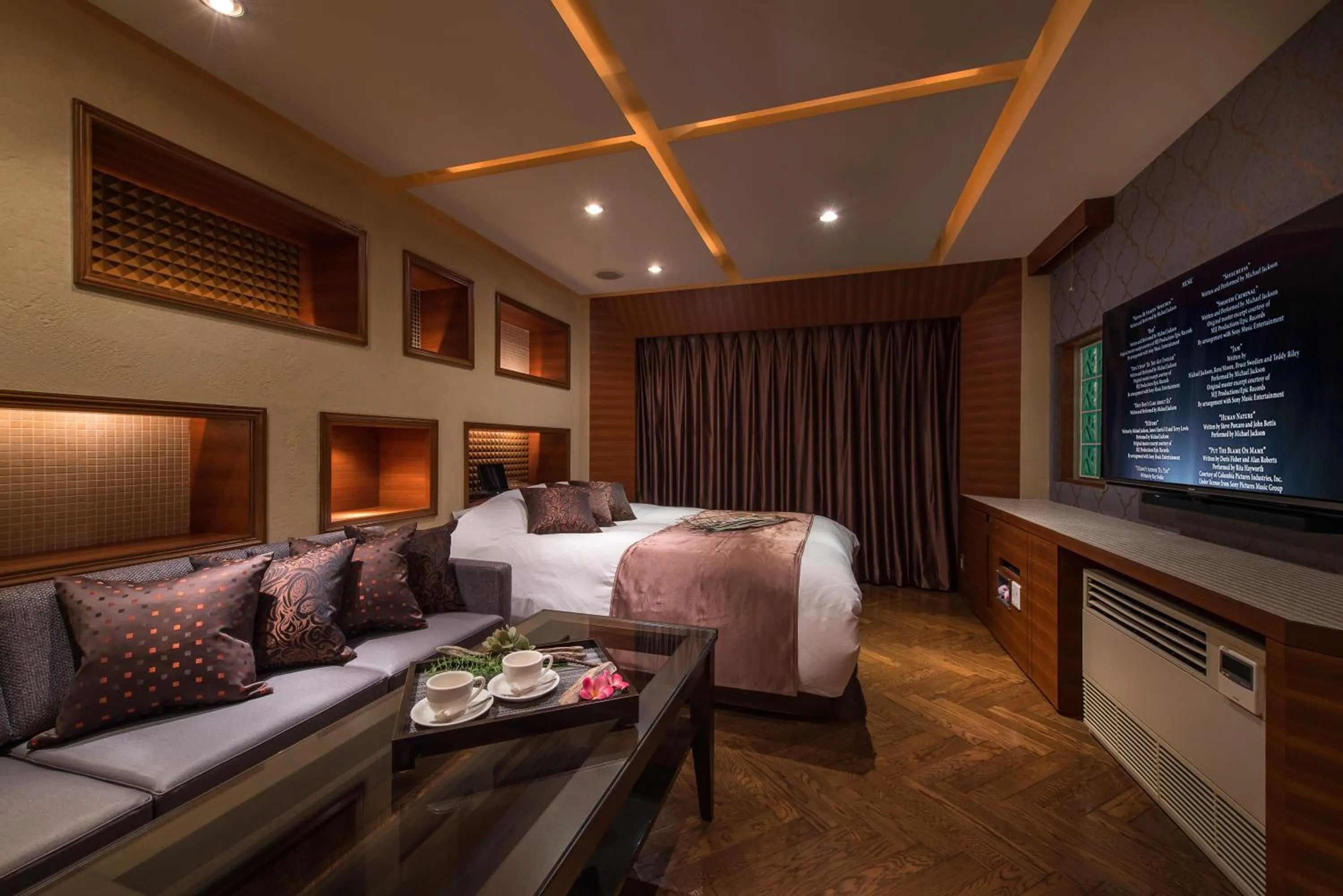 Bed in Hotel C. Chiba Shiroi