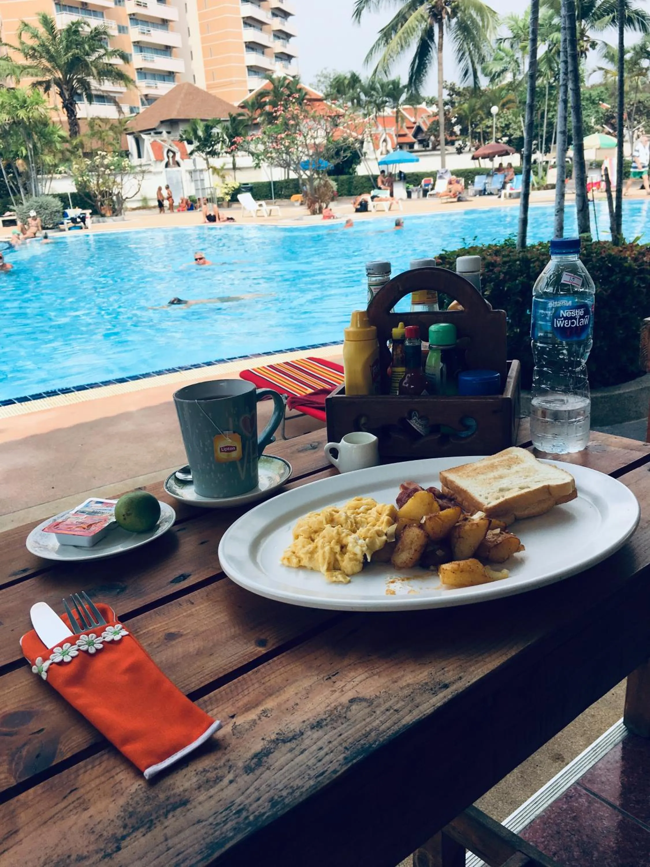 American breakfast in B&B View Talay 1B by Franco Jontiem