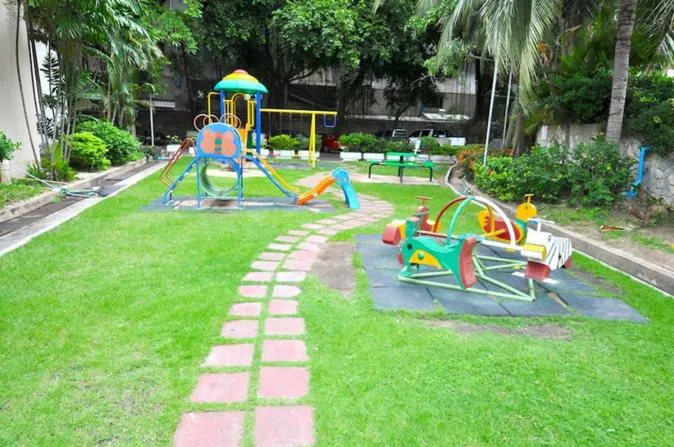 Garden in B&B View Talay 1B by Franco Jontiem