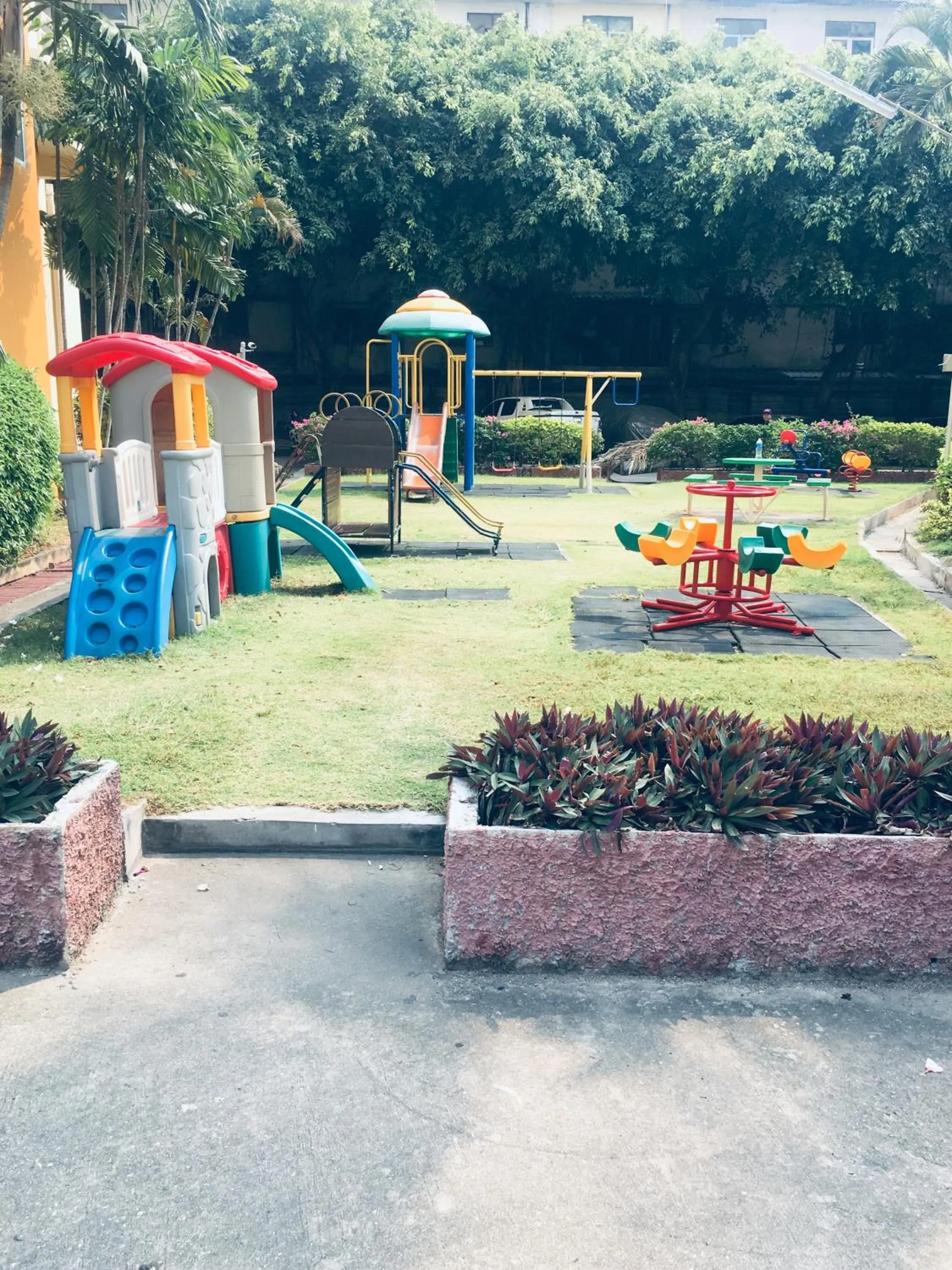 Garden in B&B View Talay 1B by Franco Jontiem