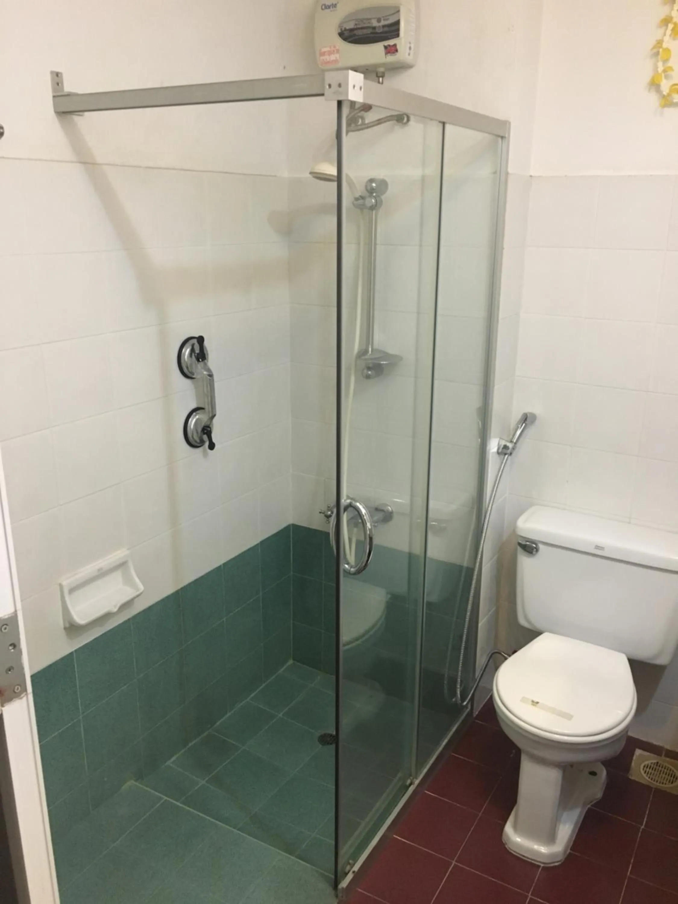 Bathroom in B&B View Talay 1B by Franco Jontiem