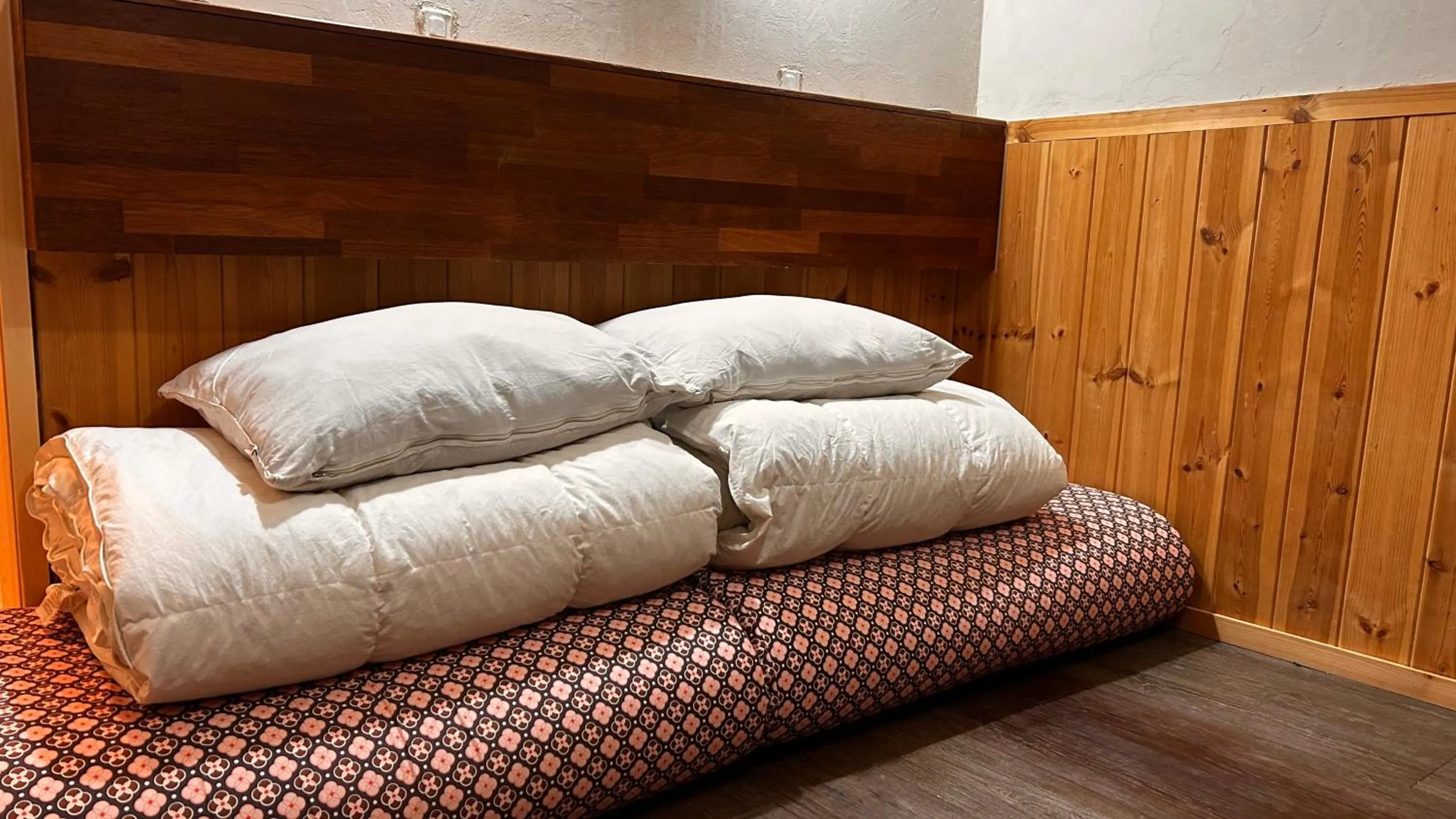 Bed in Gyeongju Momojane Guesthouse