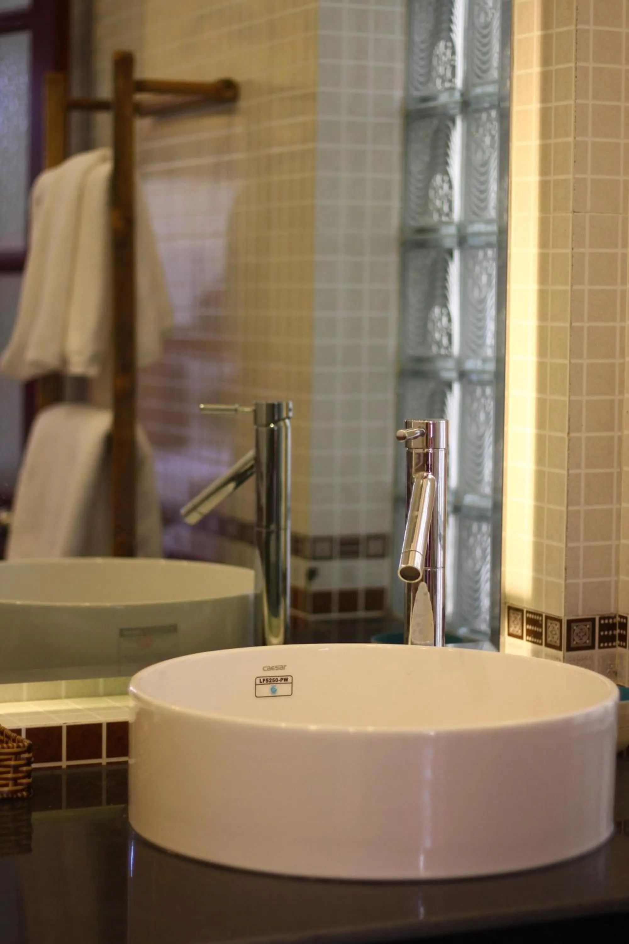 Other in The Earth Villa