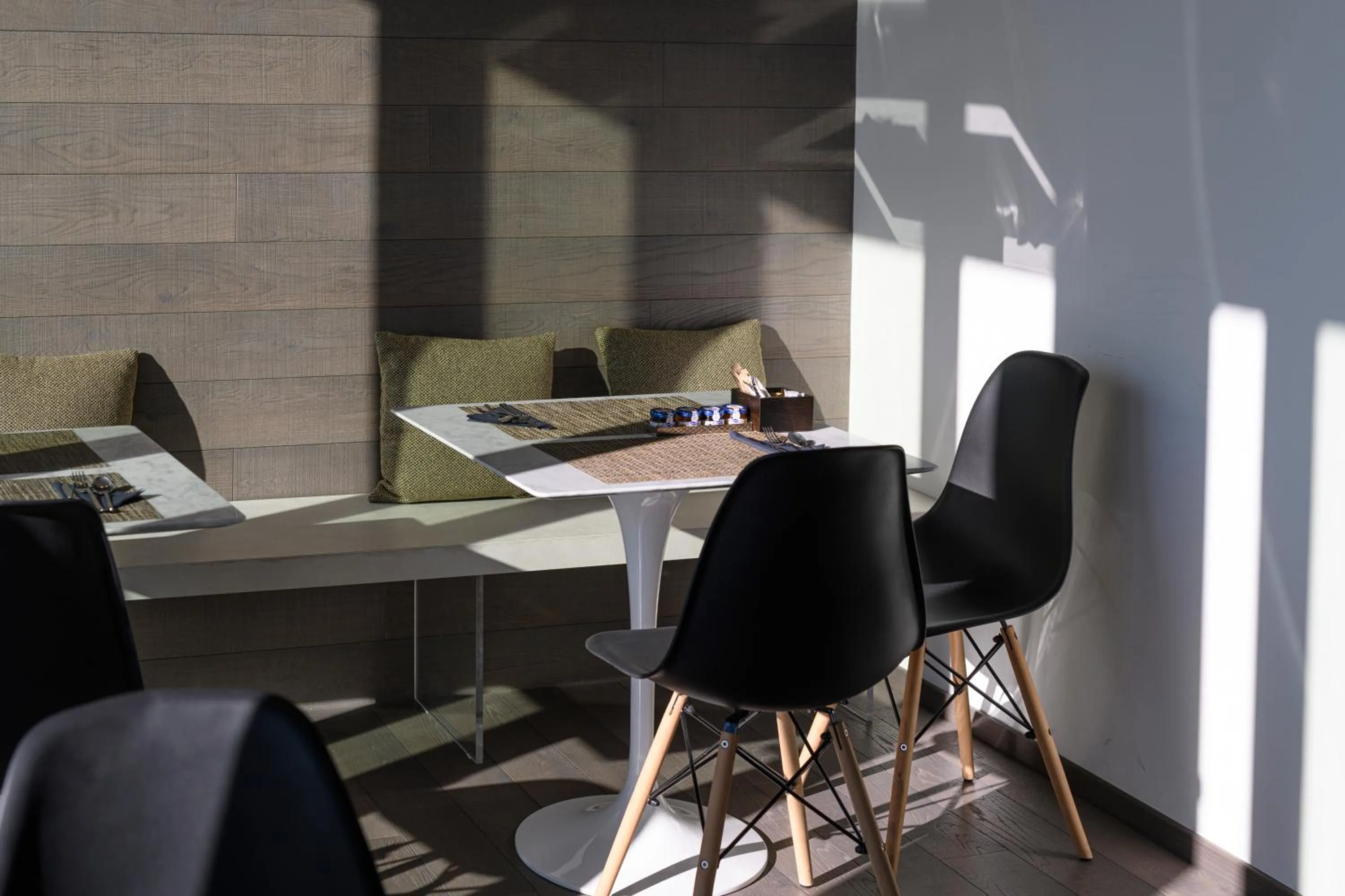 Restaurant/places to eat in B&B The Attico