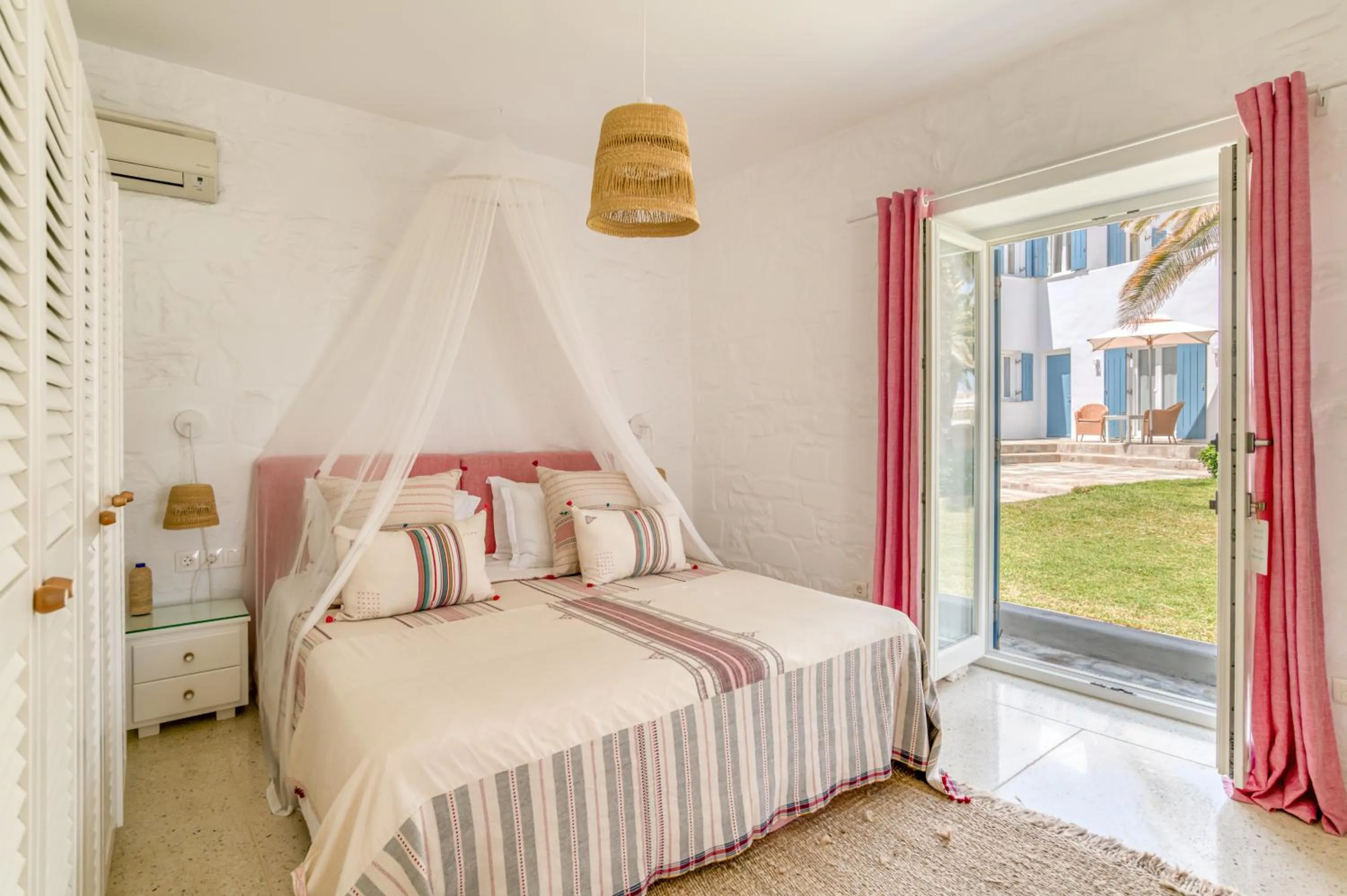Bedroom, Bed in Villa Bellonia