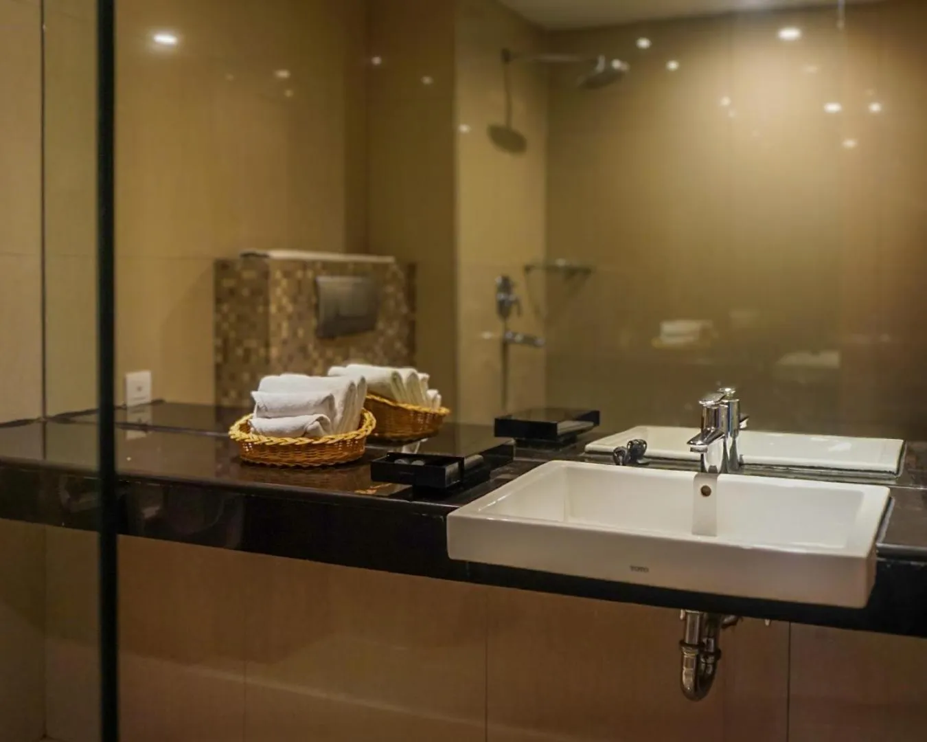 Bathroom in Hotel Dafam Pekanbaru