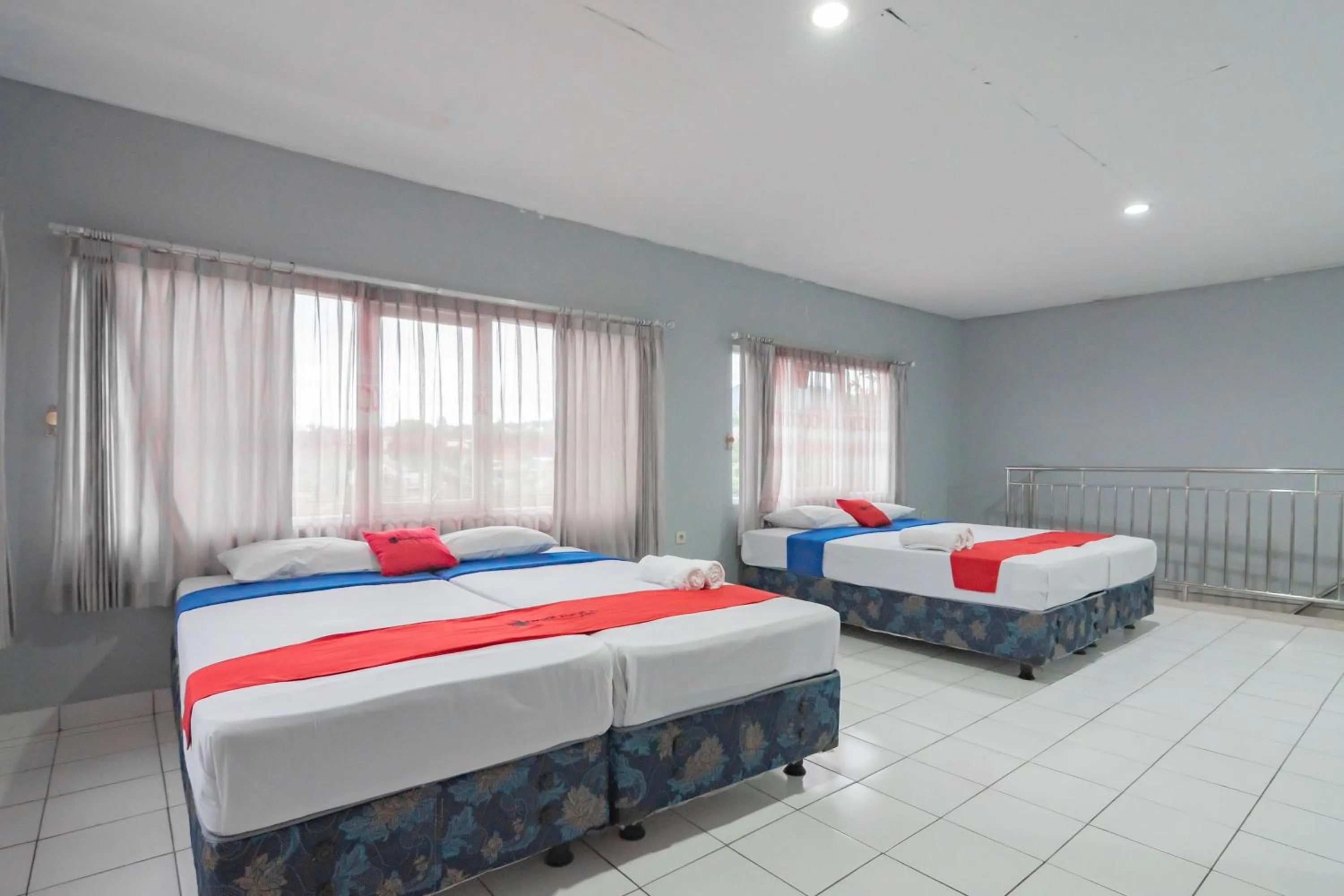 Bedroom, Bed in RedDoorz near Farm House 4