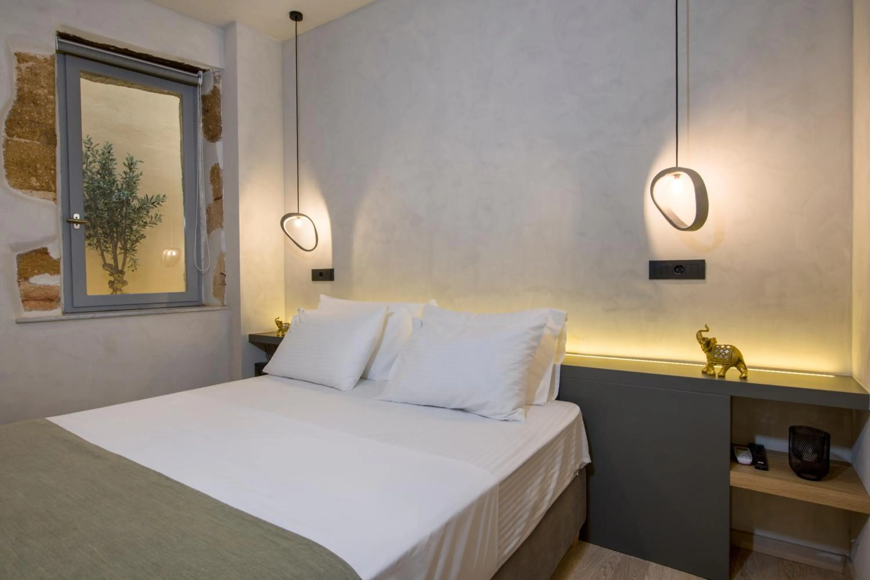 Photo of the whole room, Bed in Cretan Berry Sarpaki