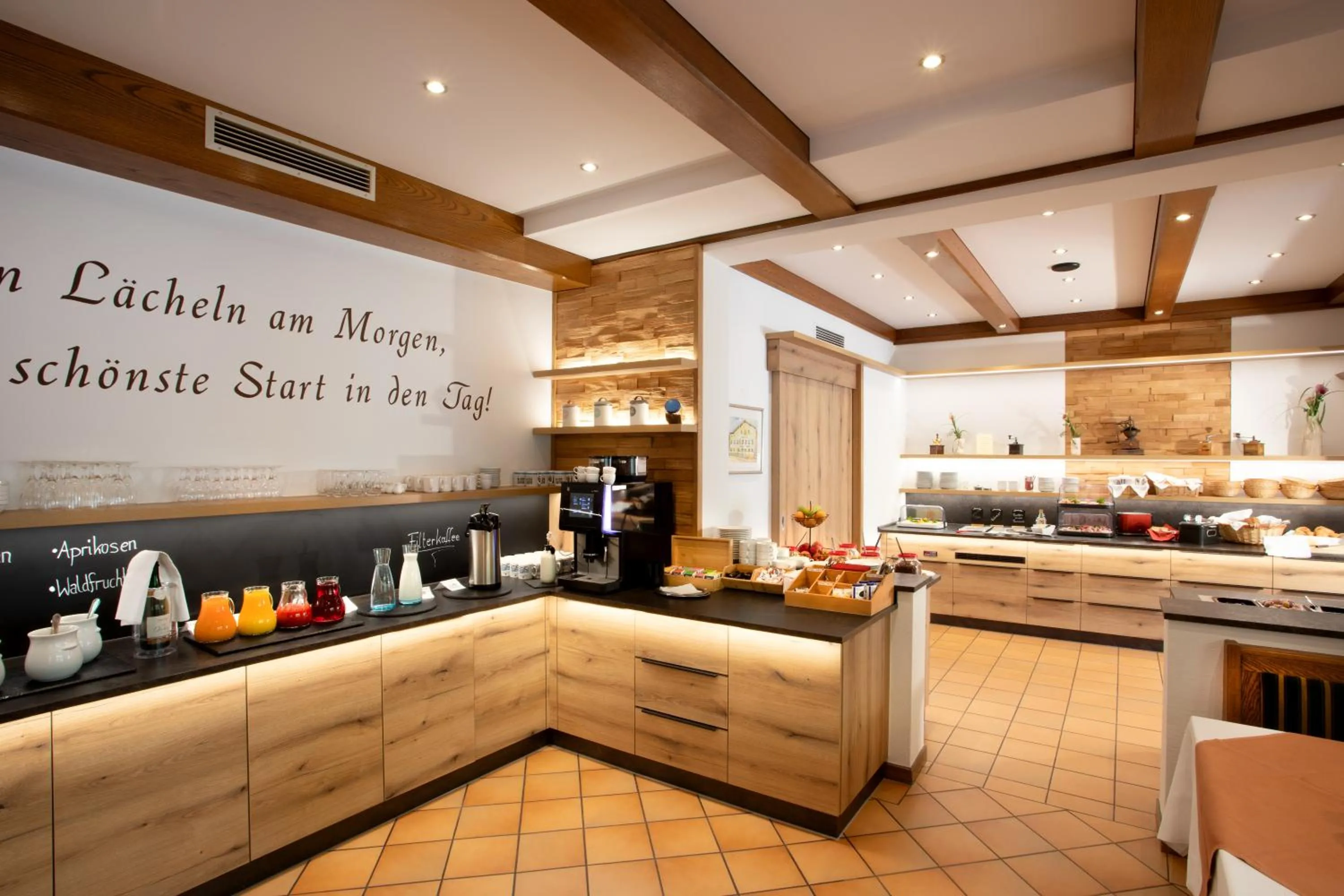 Restaurant/places to eat in Gräfliches Hotel Alte Post