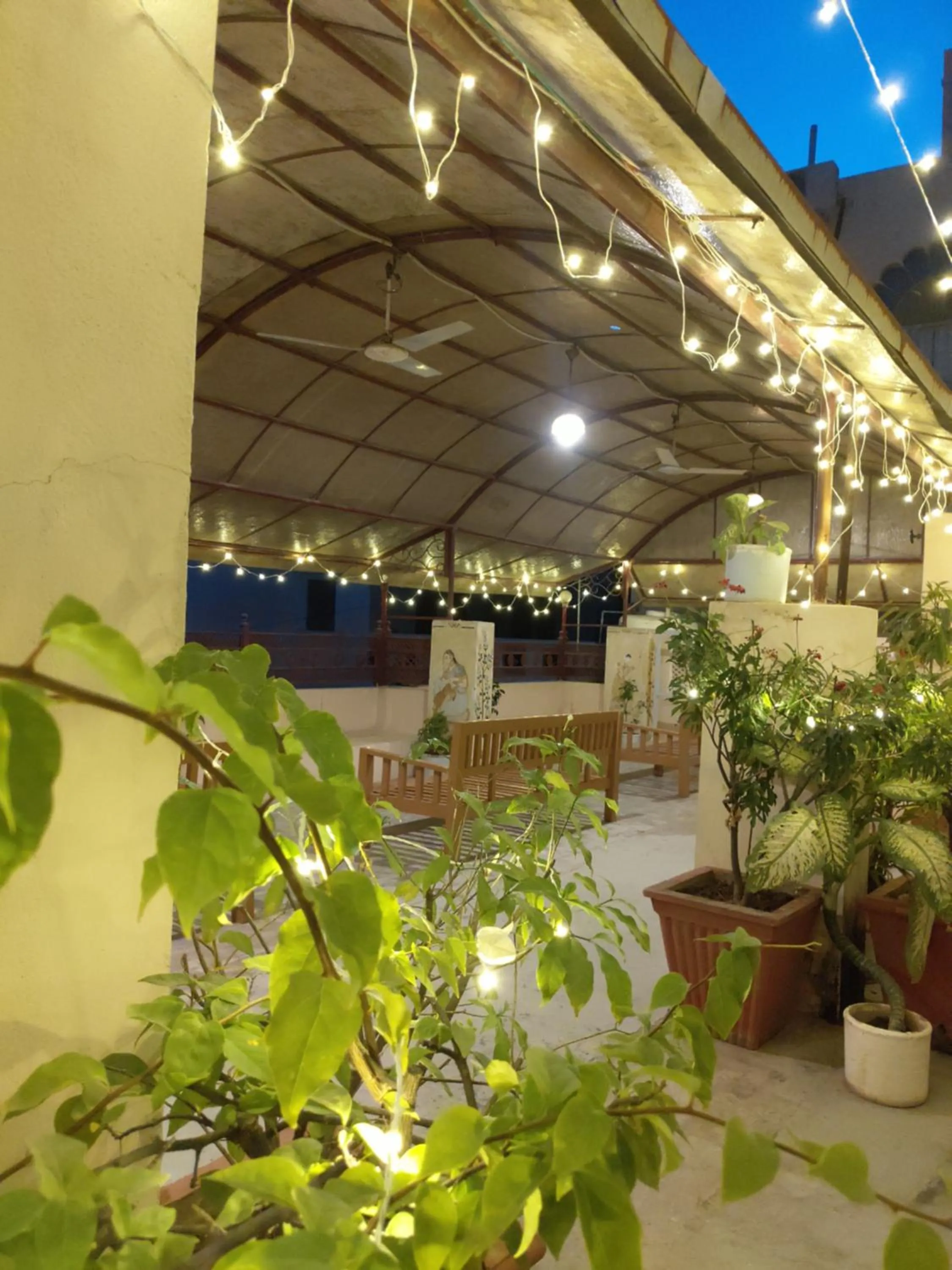 Restaurant/places to eat in Hotel Raj Palace Udaipur