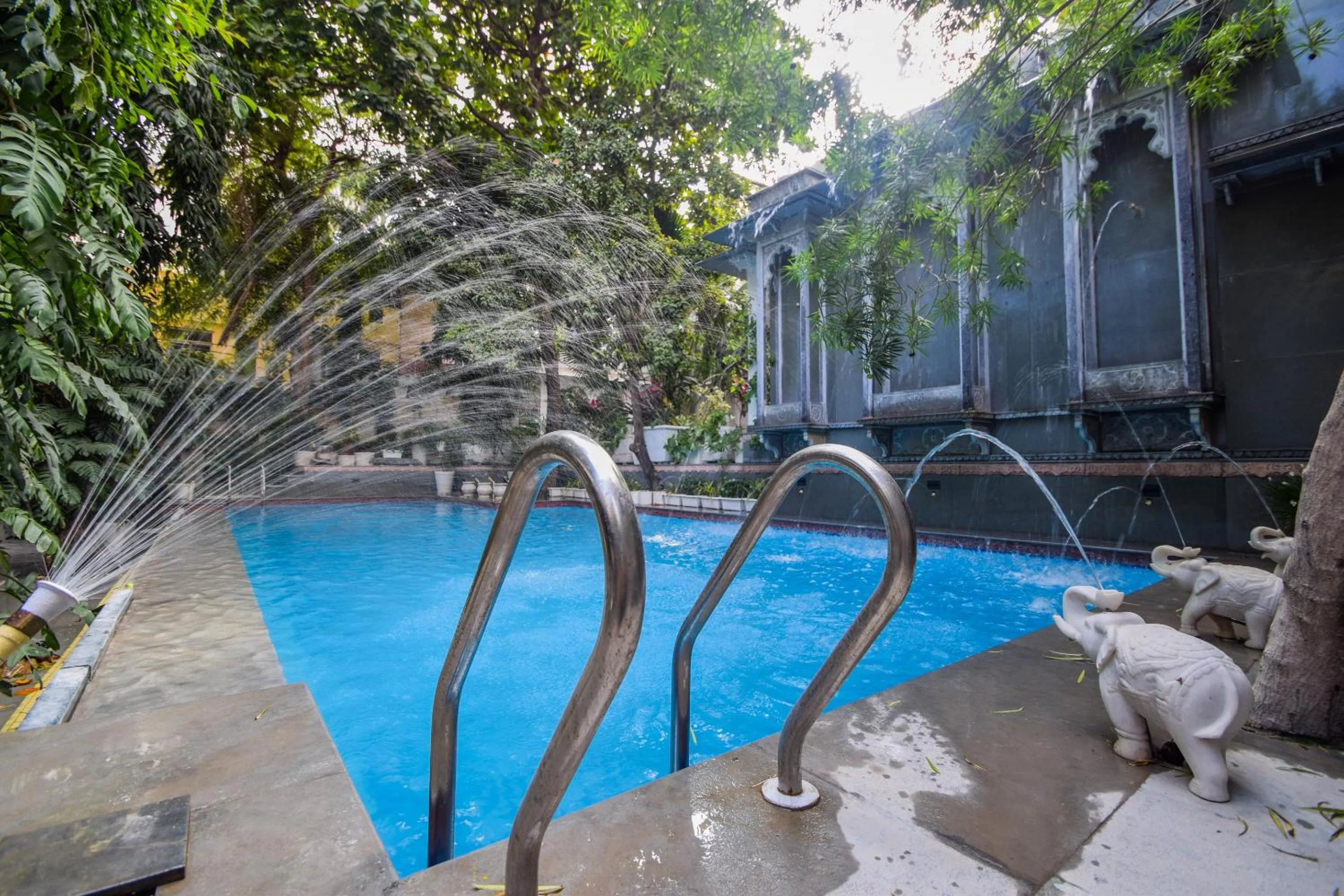 Swimming pool in Hotel Raj Palace Udaipur
