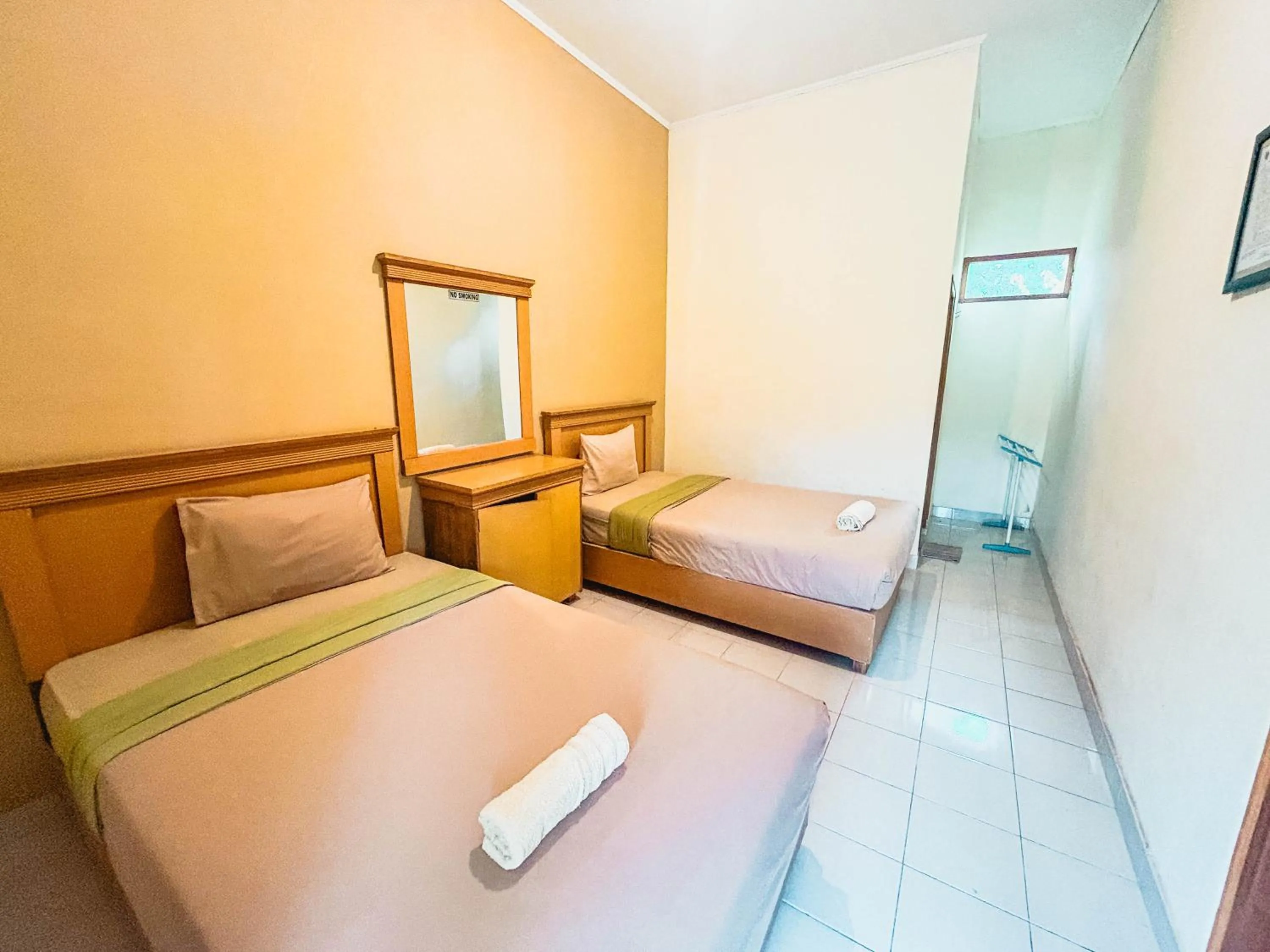 Bed in Lembah Rinjani Villa & Resto Syariah by ecommerceloka