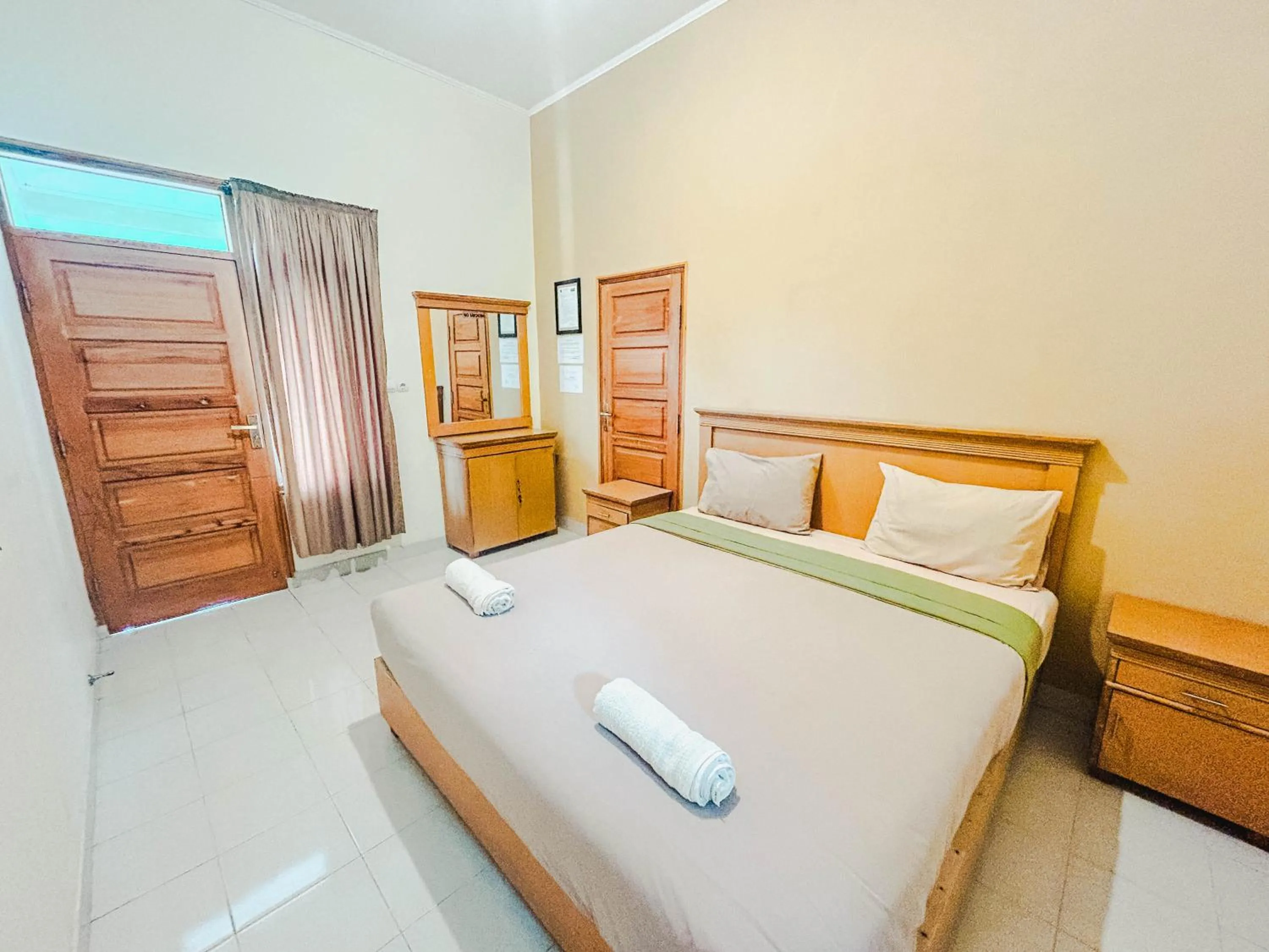 Bed in Lembah Rinjani Villa & Resto Syariah by ecommerceloka