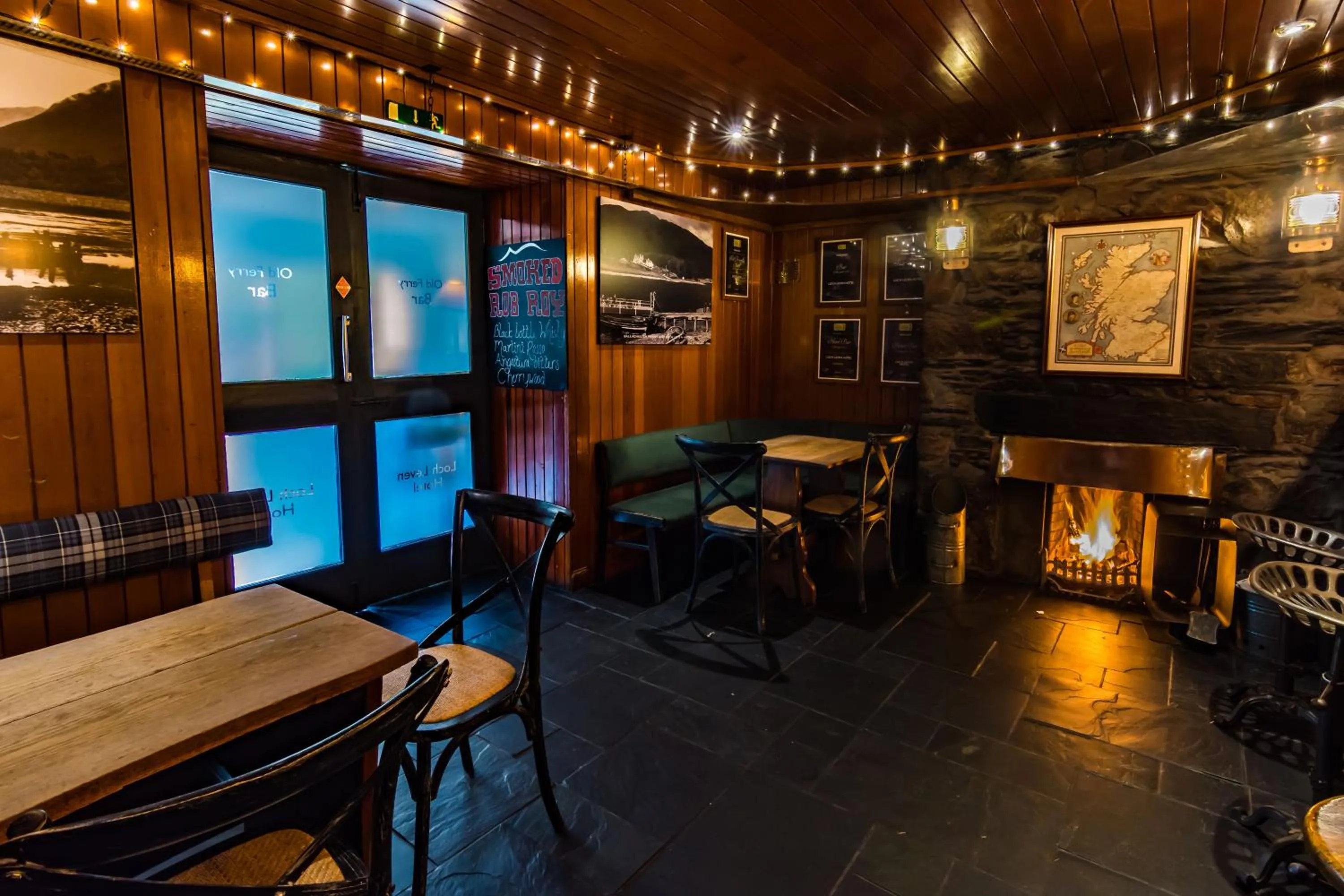 Lounge or bar in Loch Leven Hotel & Distillery