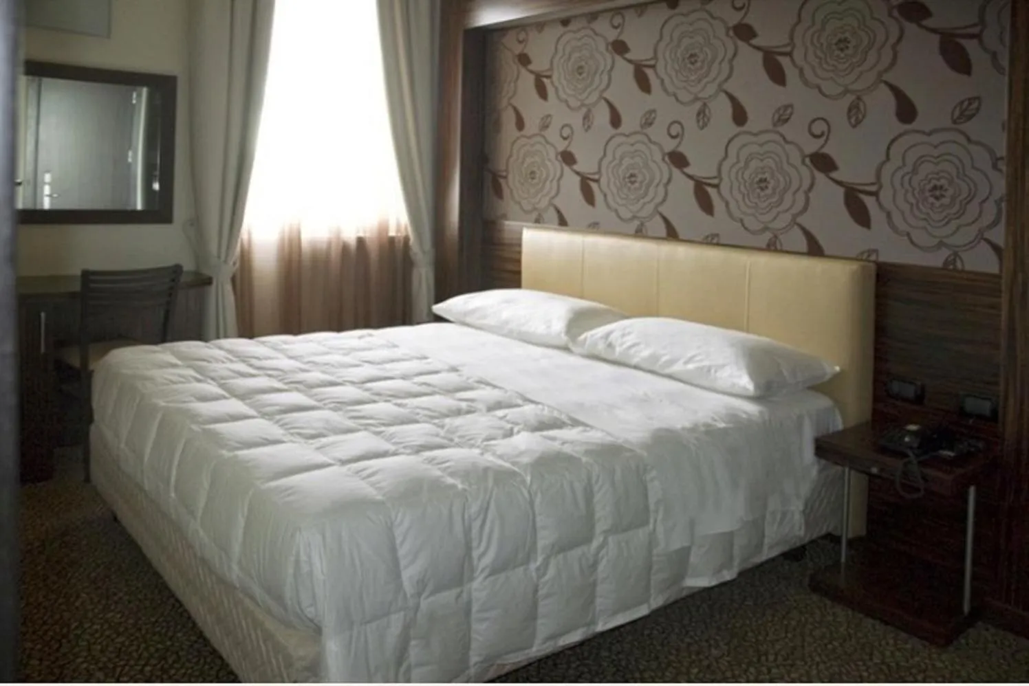 Bedroom, Bed in Hotel Novelli