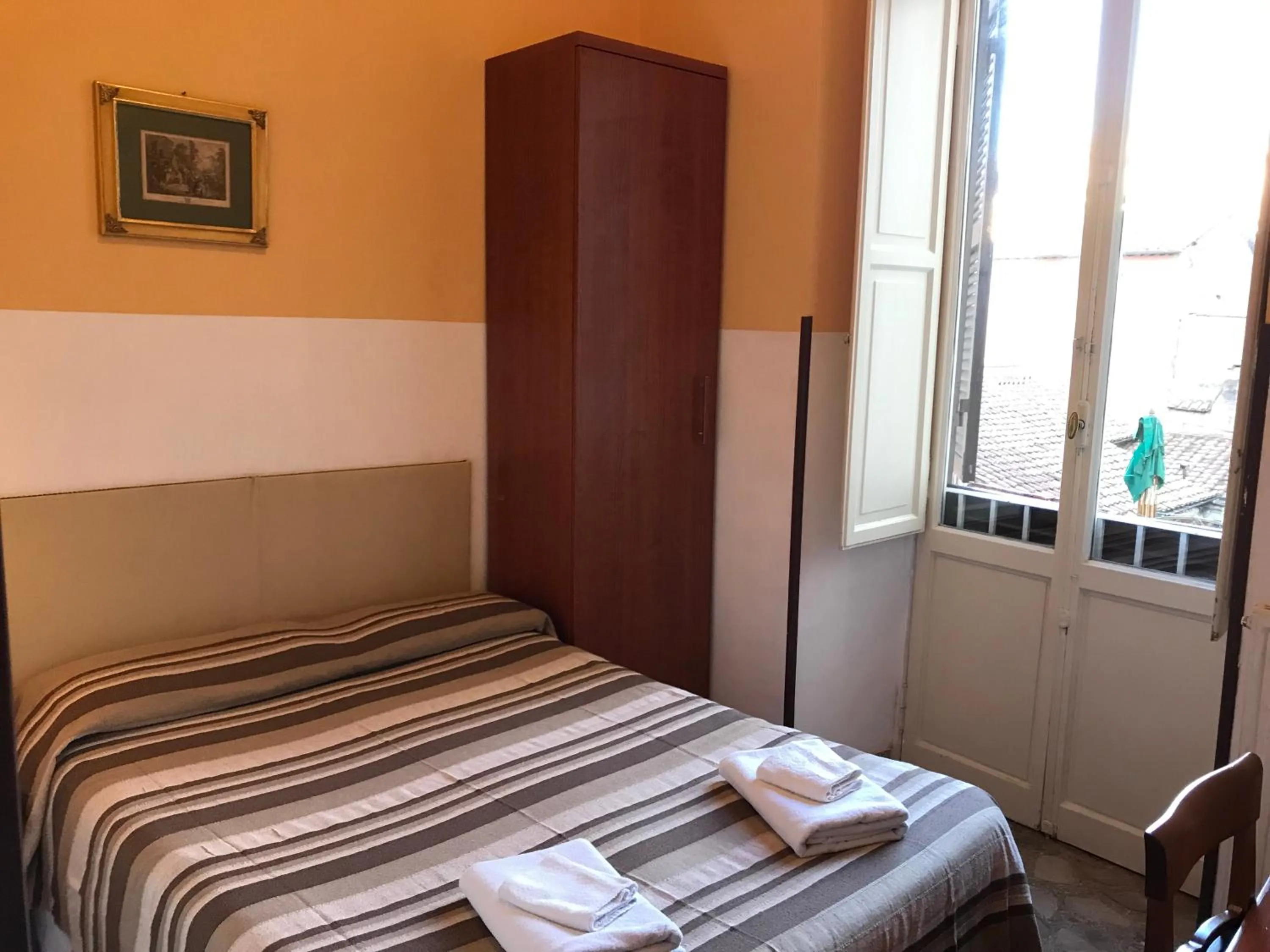 Bedroom, Bed in San Daniele Bundi House